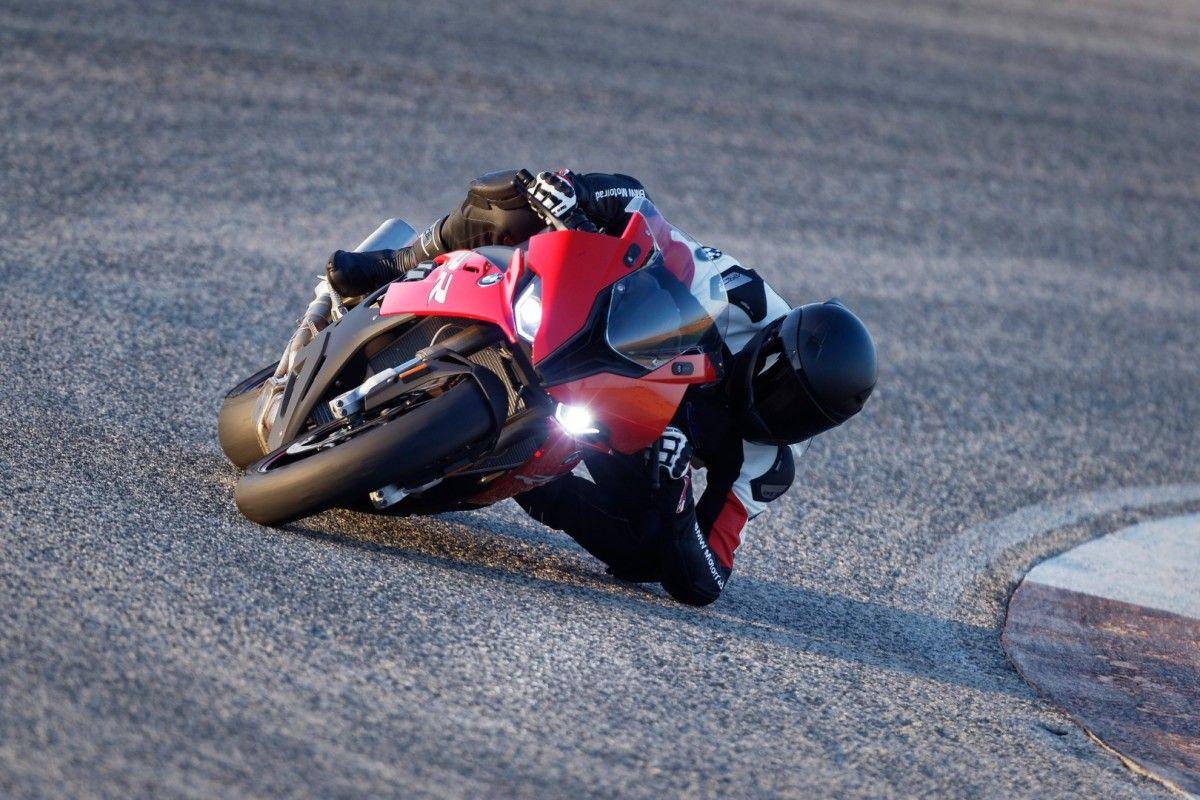1200x800 Third Gen 2019 BMW S1000RR Gains 8 Hp .