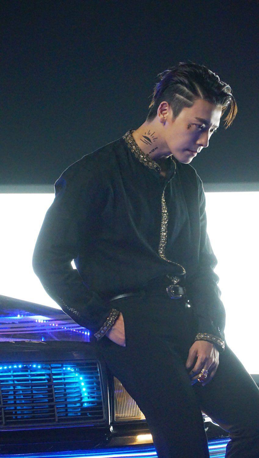 849x1500 DE Danger Donghae foto