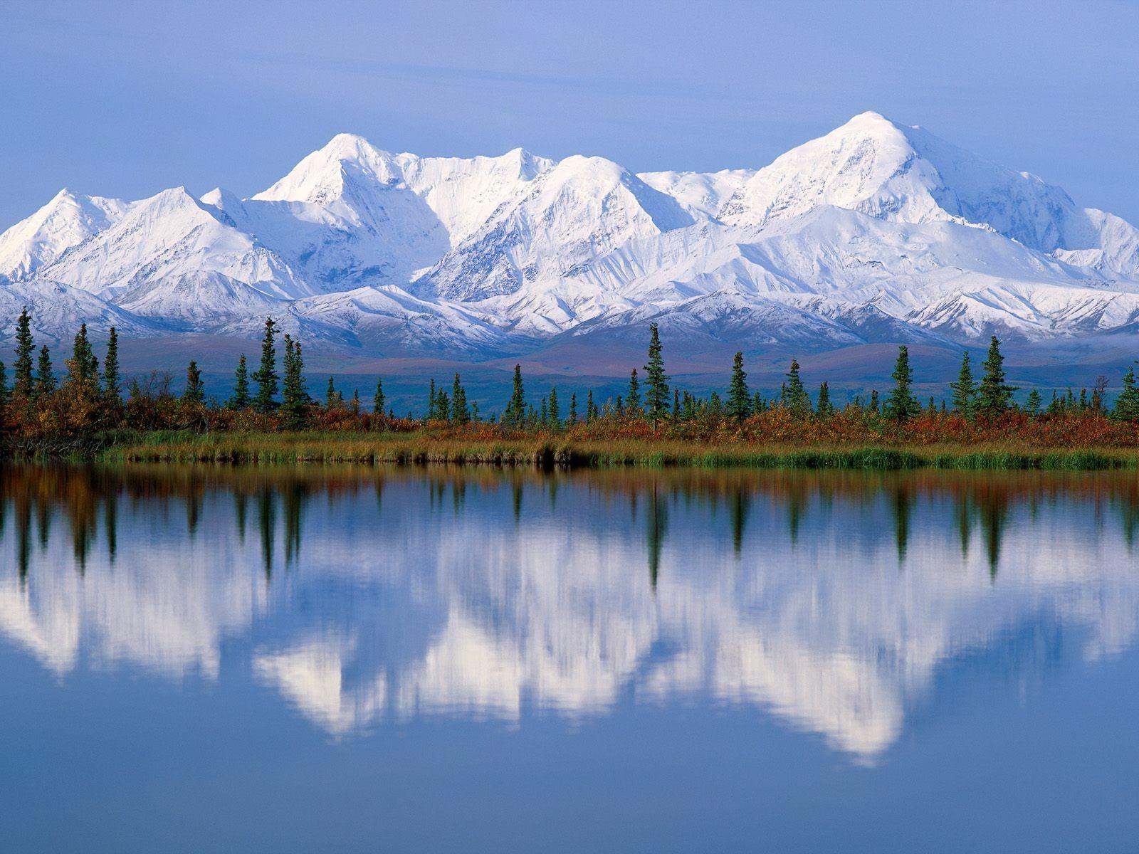 1600x1200 Majestic Reflection, USA Desktop wallpaper 1600x1200