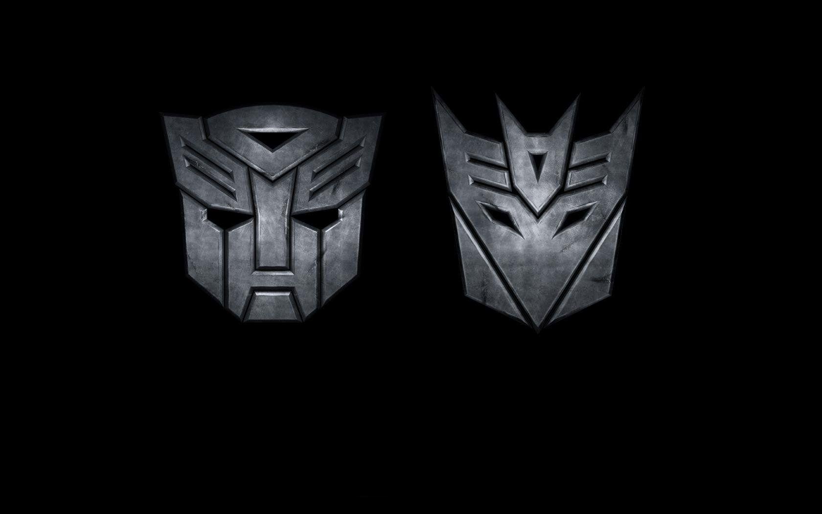 1680x1050 Transformers Autobots good vs evil Decepticons wallpaperx1050