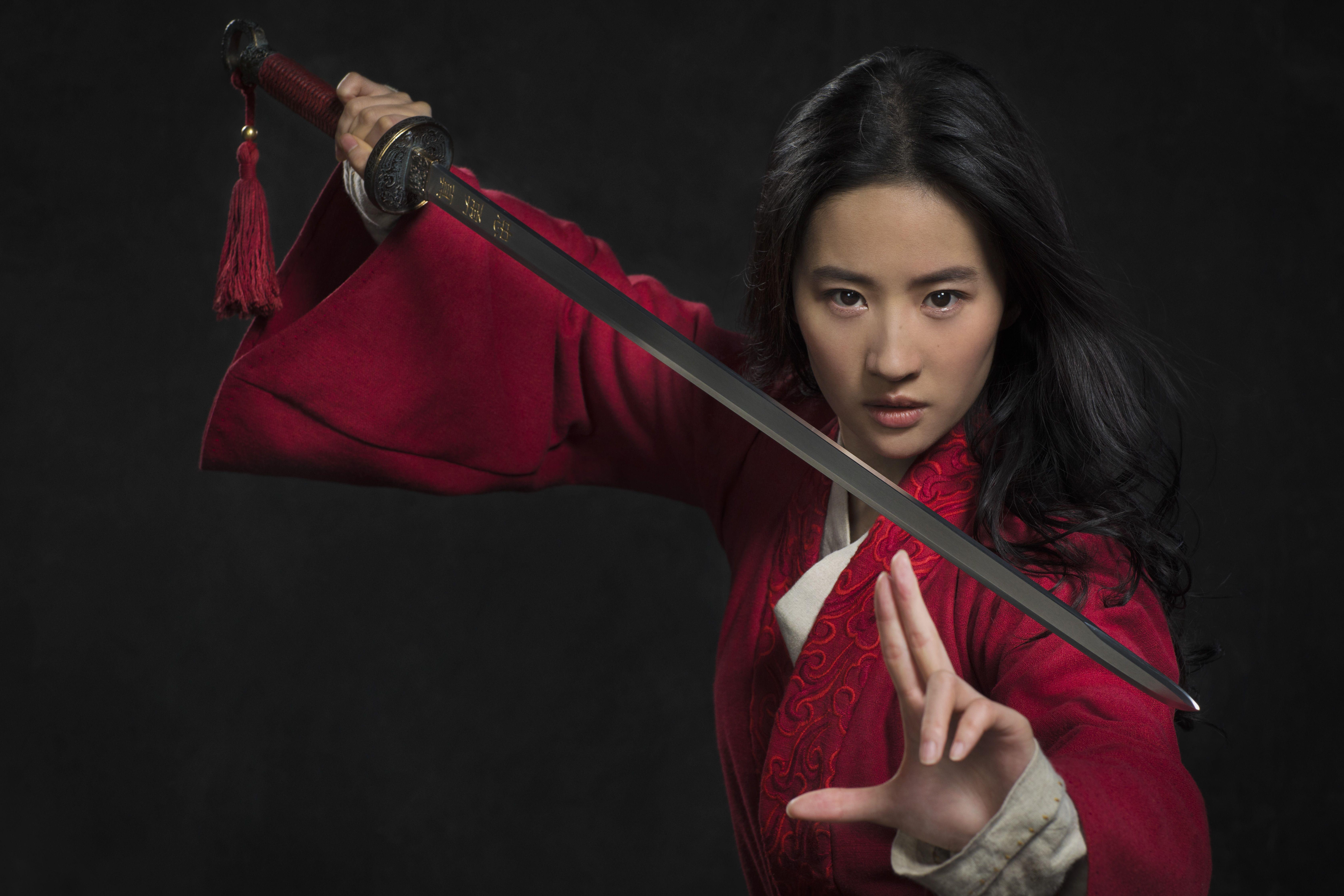 6720x4480 Mulan 2020 Wallpaper