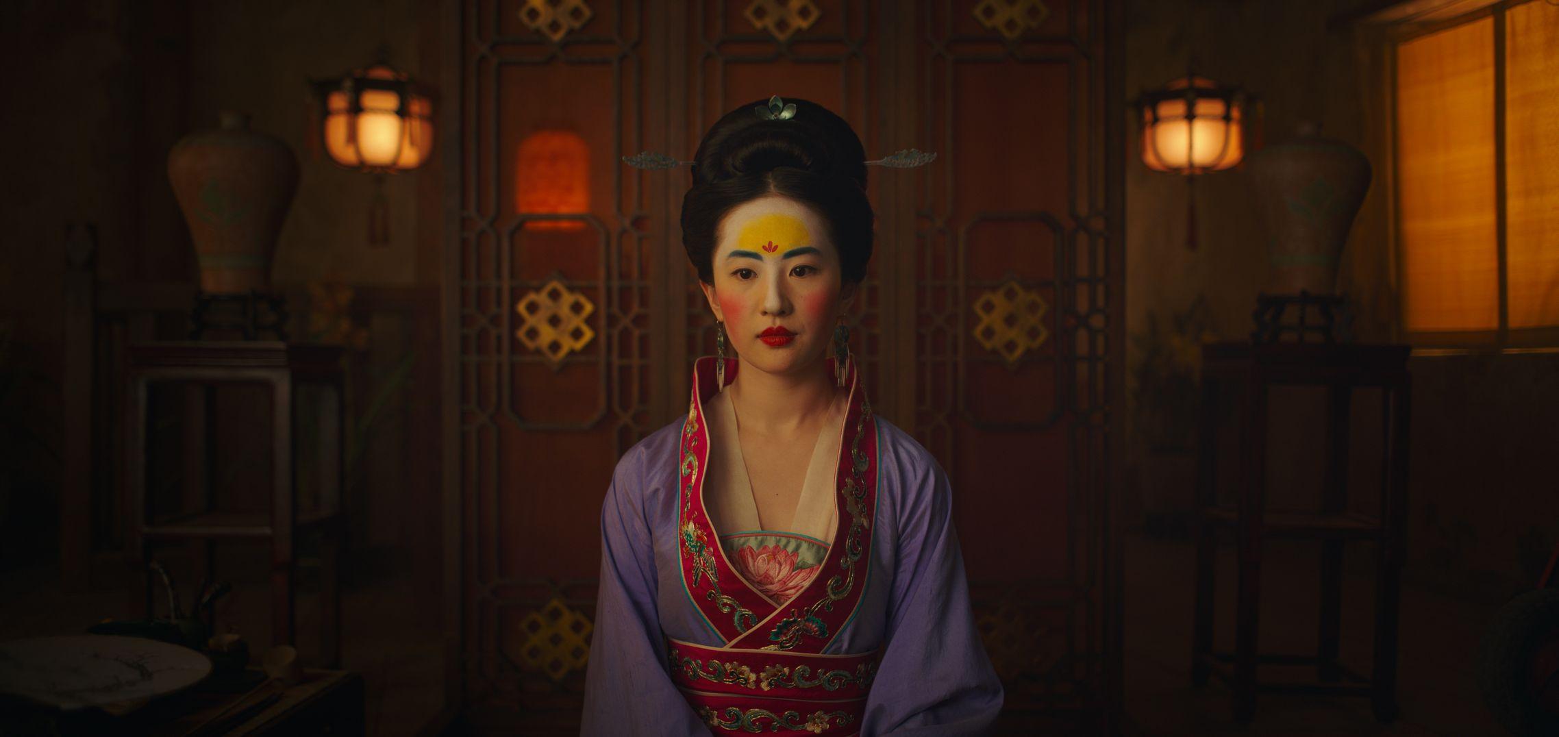 2276x1076 Disney Live Action Remake 'Mulan' Unveils 14 New Image & Poster