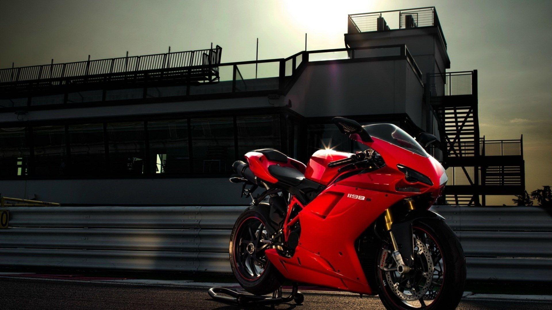 Ducati 1198 Wallpapers Top Free Ducati 1198 Backgrounds Wallpaperaccess