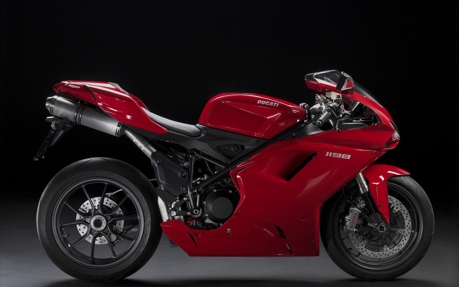 1920x1200 Ducati bikes, super wallpaper. Ducati bikes, super