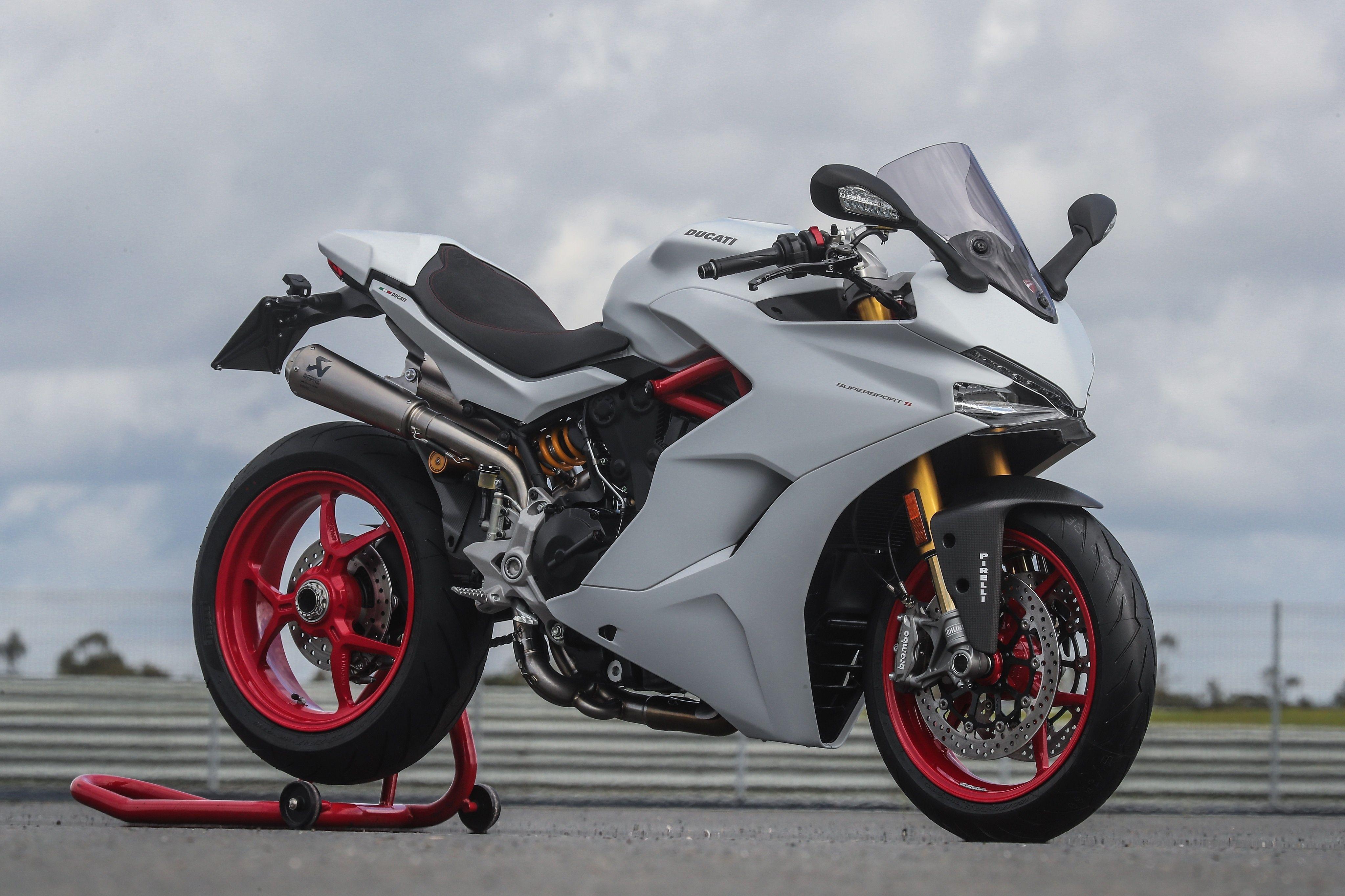 4096x2730 Ducati SuperSport S Sport Pack 2017 wallpaperx2730