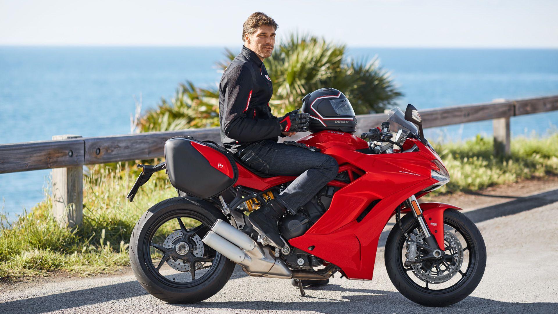 1920x1080 Ducati SuperSport: the energy of sport wherever it goes