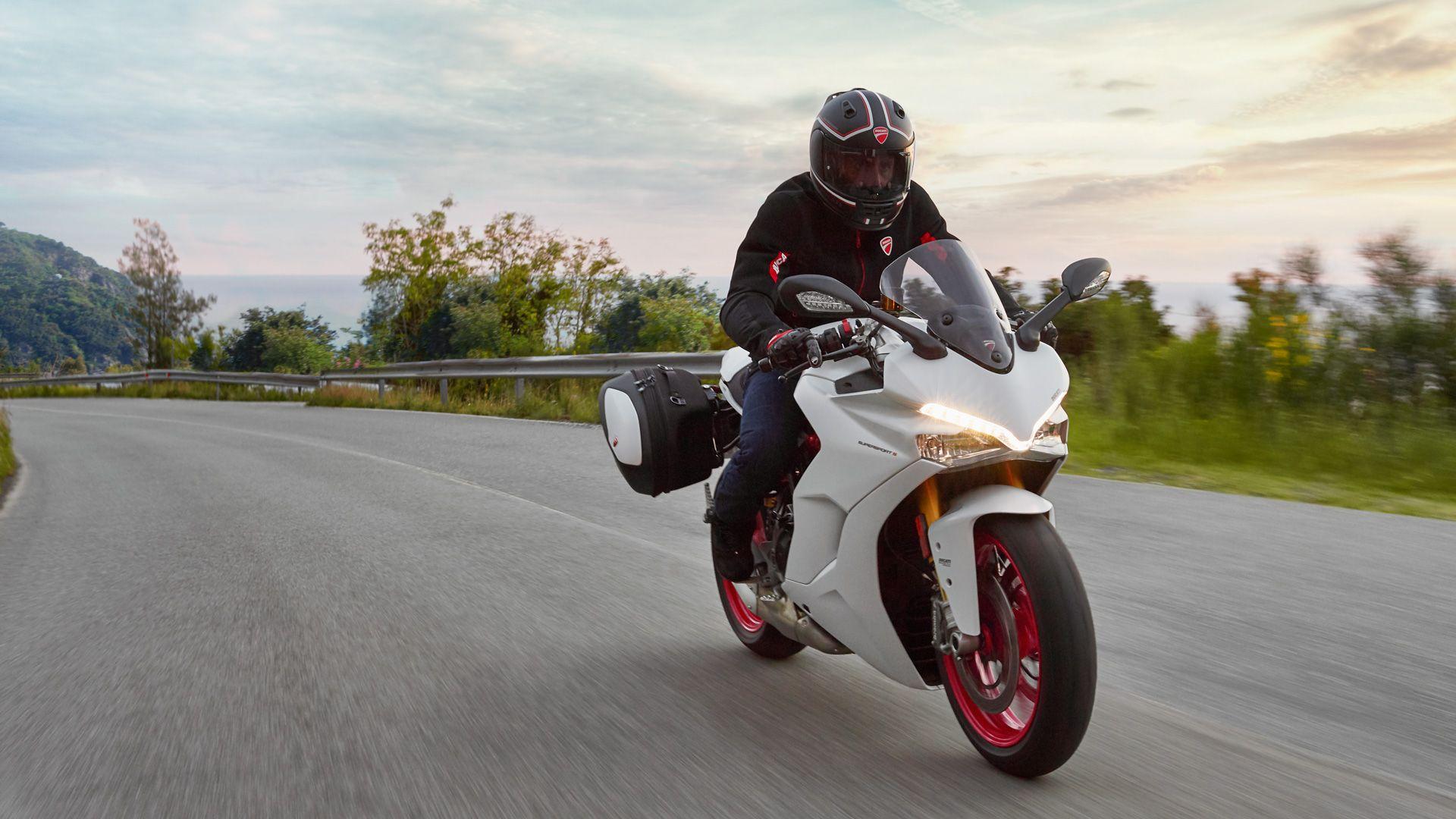 1920x1080 Ducati SuperSport / SuperSport S [Specs & Info]