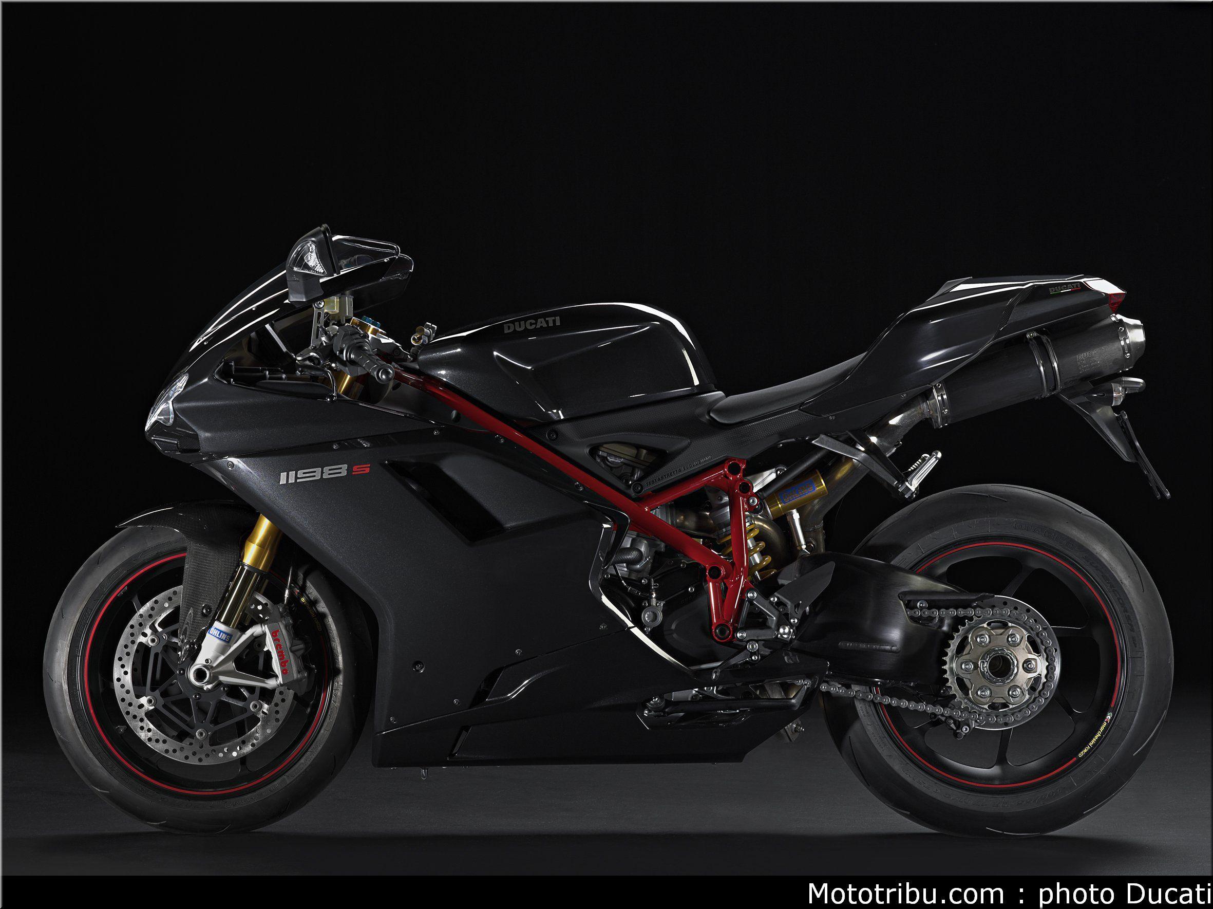 2362x1769 Mototribu : Ducati 1198 SP 2010