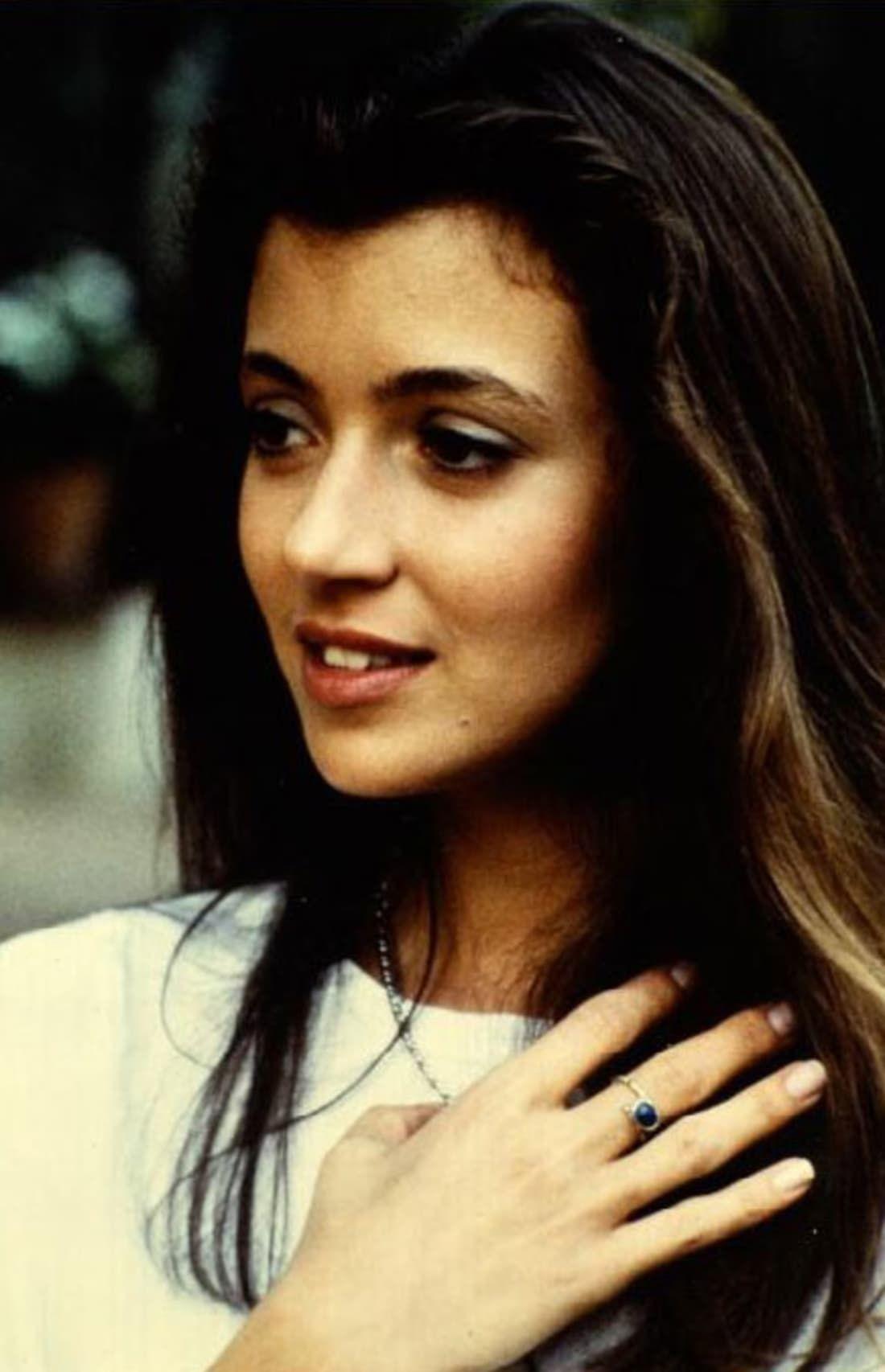1100x1706 The 80 Hottest Women of the '80s. Mia sara, Hottest female celebrities, Celebrities female