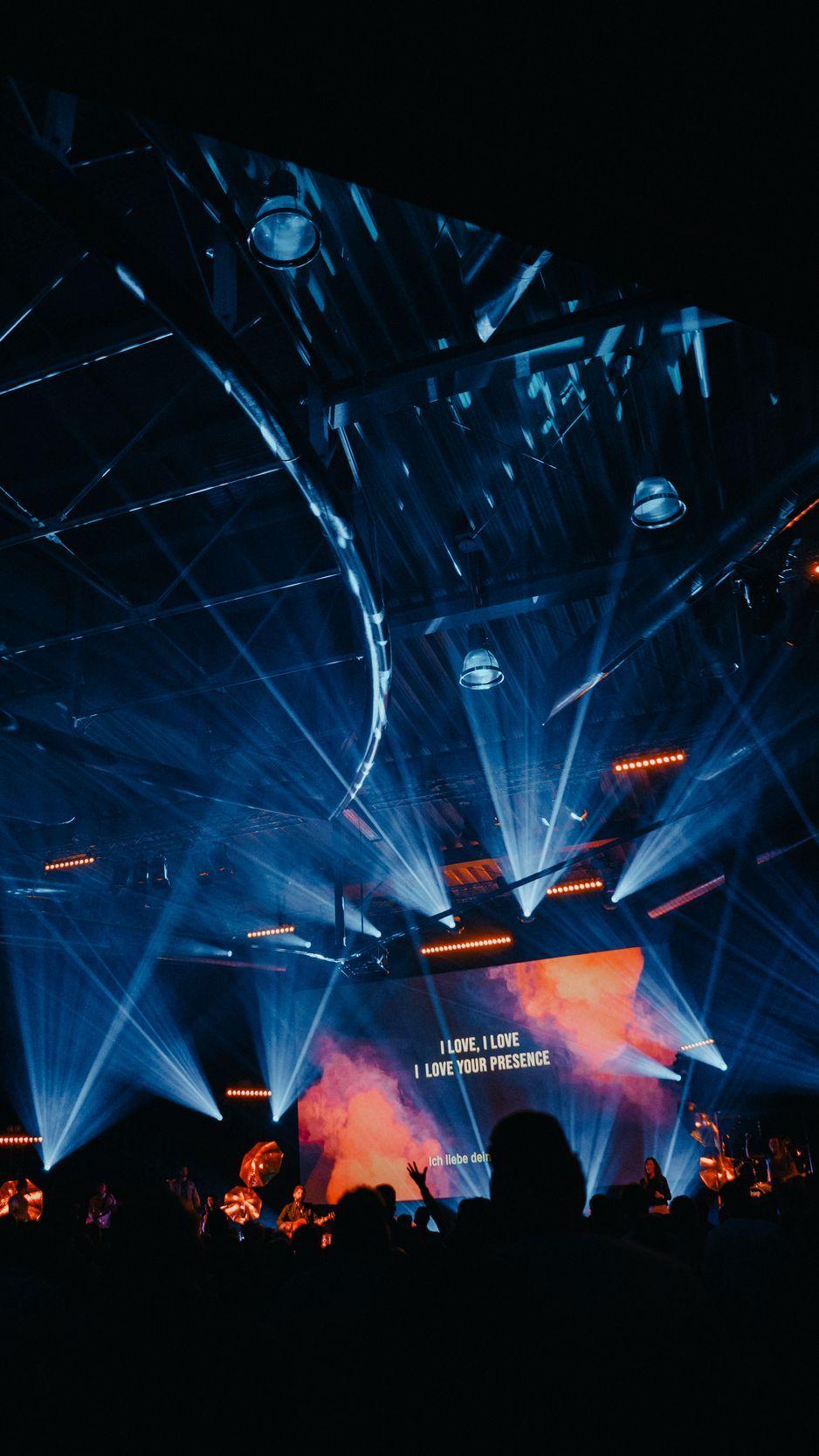 938x1668 Download Wallpaper 938x1668 Concert, Performance, Light Organ, Crowd Iphone 8 7 6s 6 For Parallax HD Background