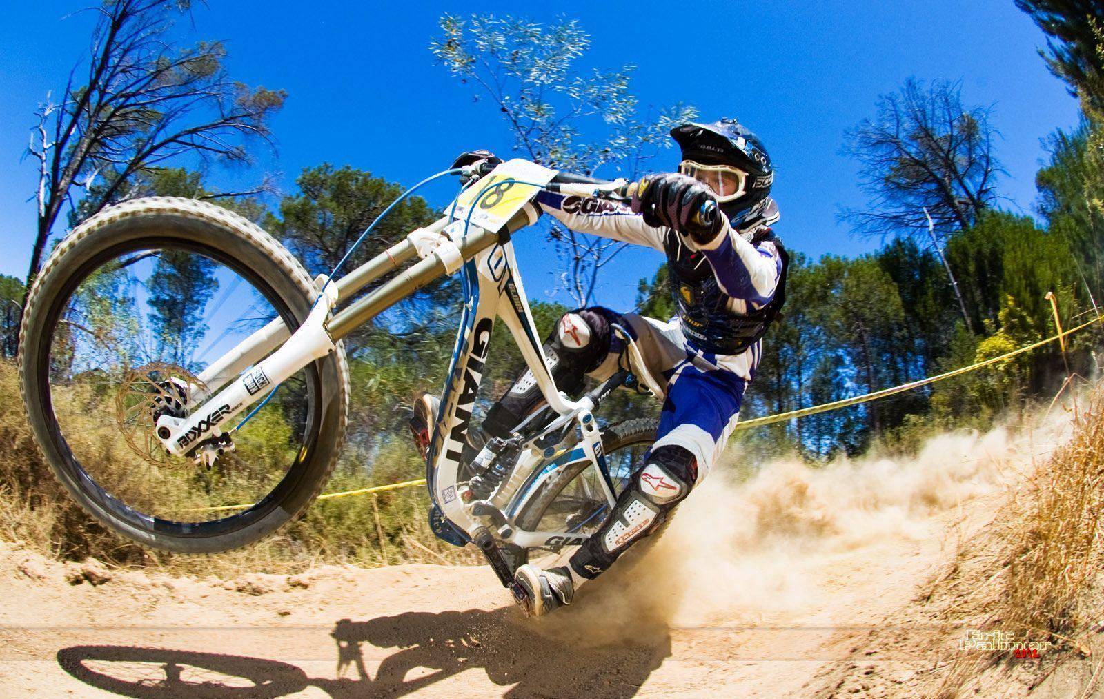 world's best downhill mountain biker