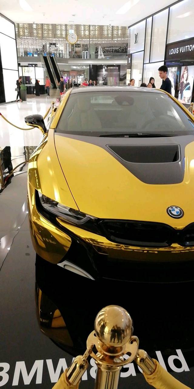 640x1280 BMW i8 Gold wallpaper