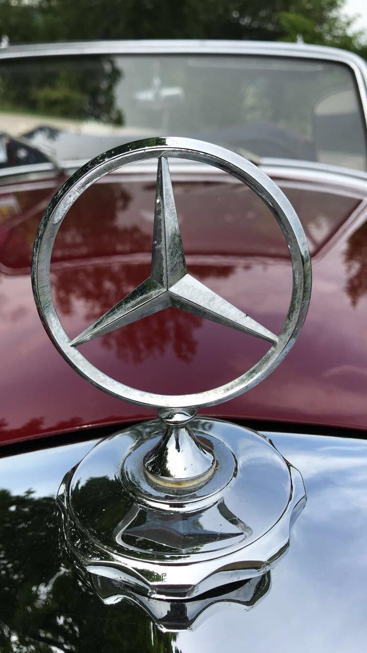 750x1334 Mercedes Logo wallpaper Phone