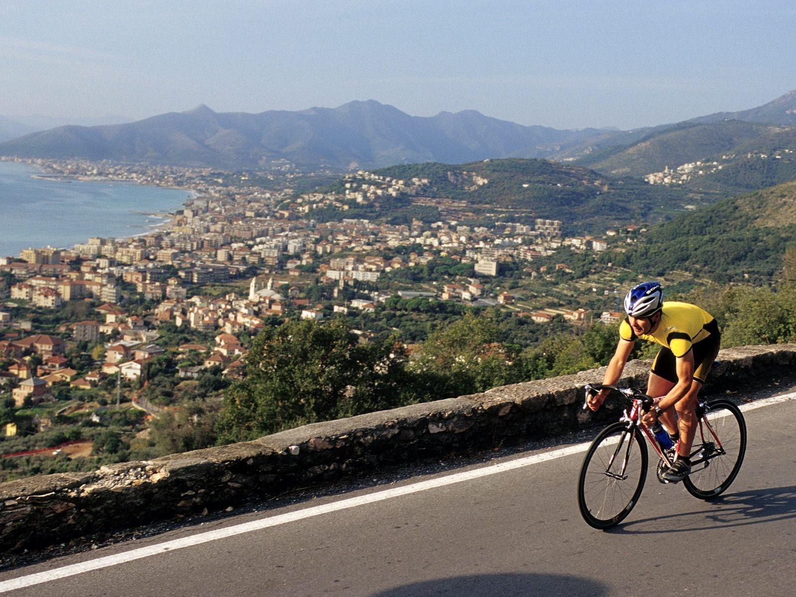 1600x1200 Cycling Wallpaper