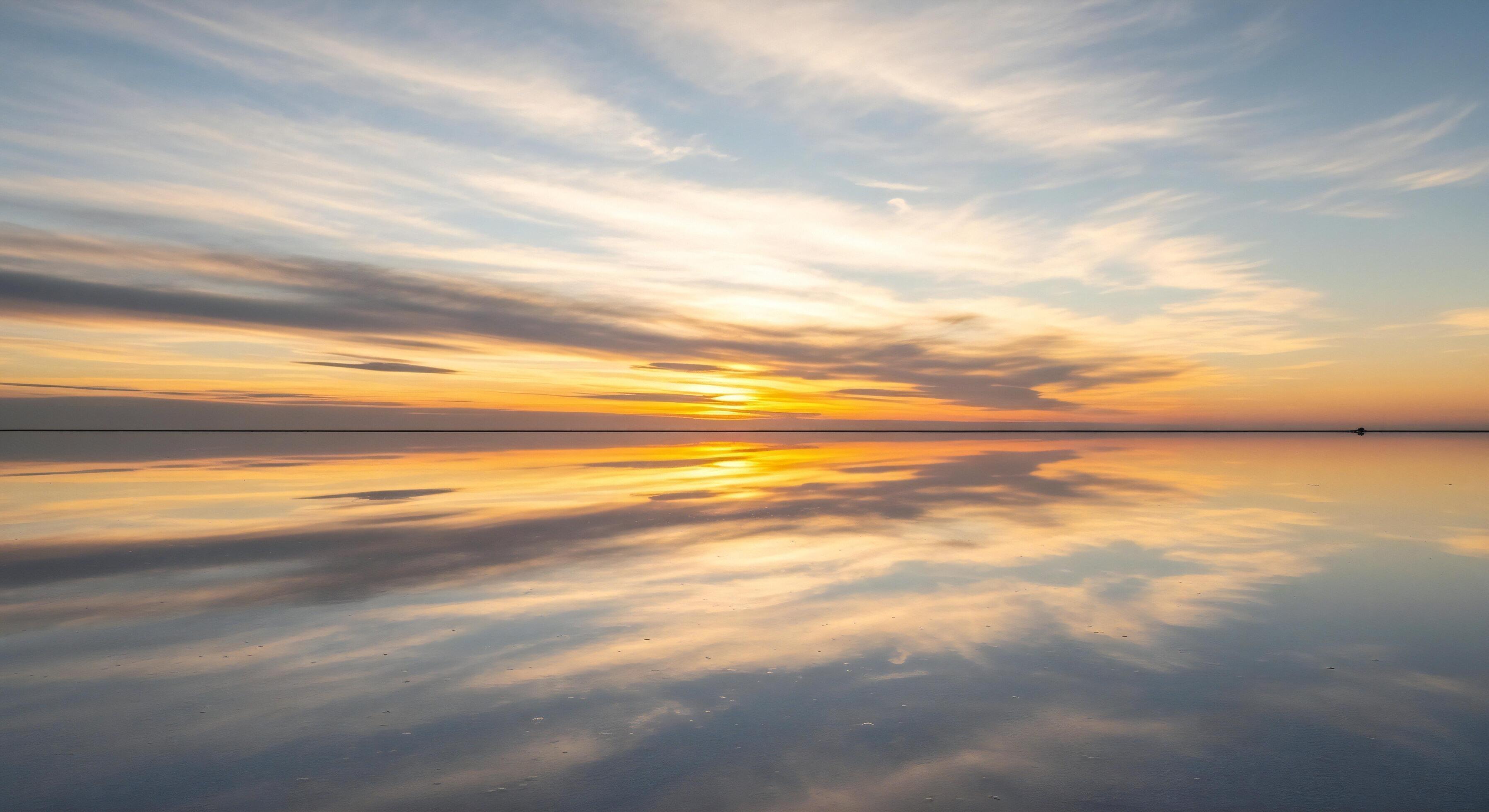 3593x1960 Nature background, Nature wallpaper, Horizon with dramatic sunset clouds reflected on a perfectly still water surface