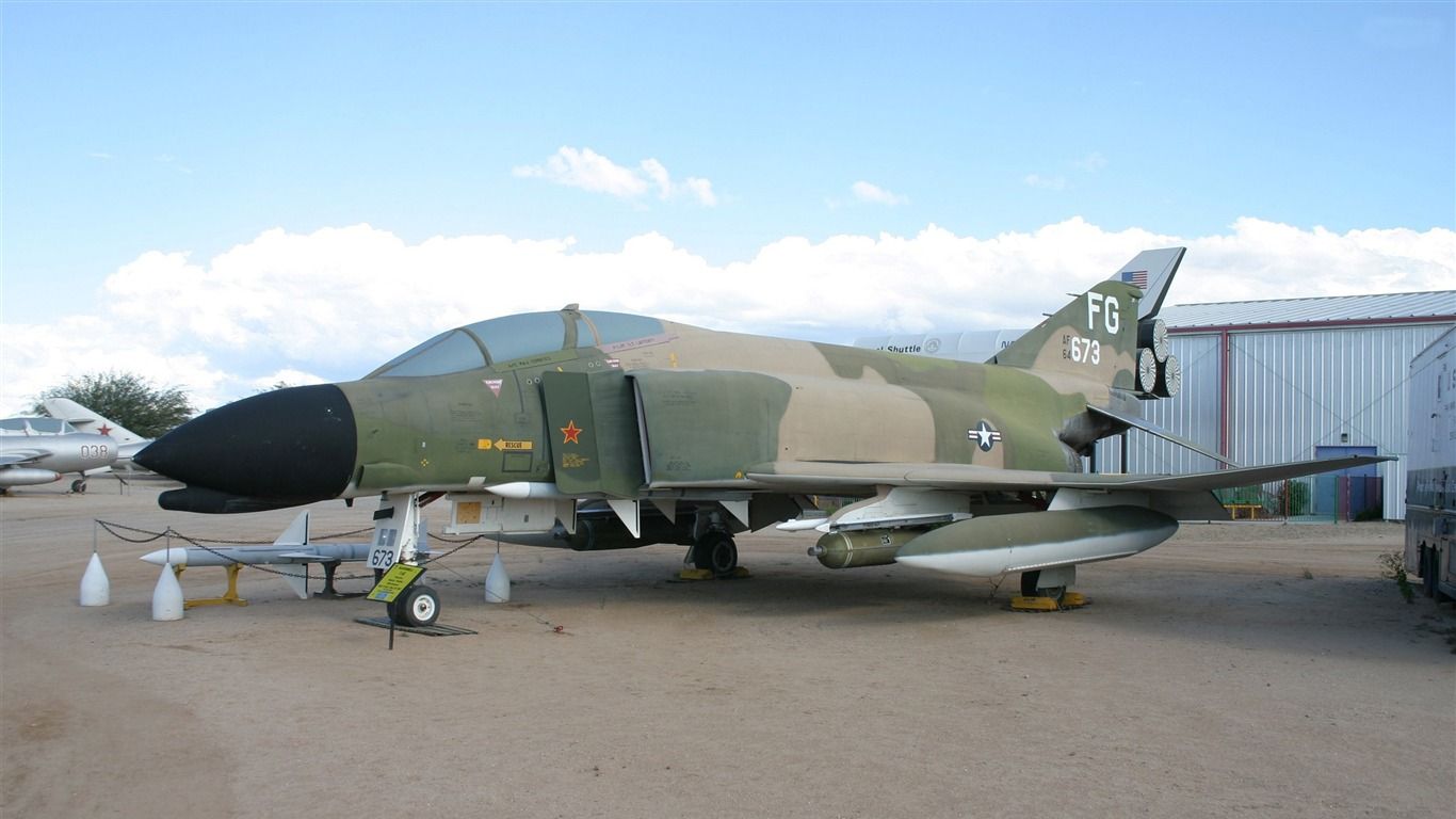 1366x768 McDonnell Douglas F4 Phantom II Modern Military Aircraft HD Wallpaper