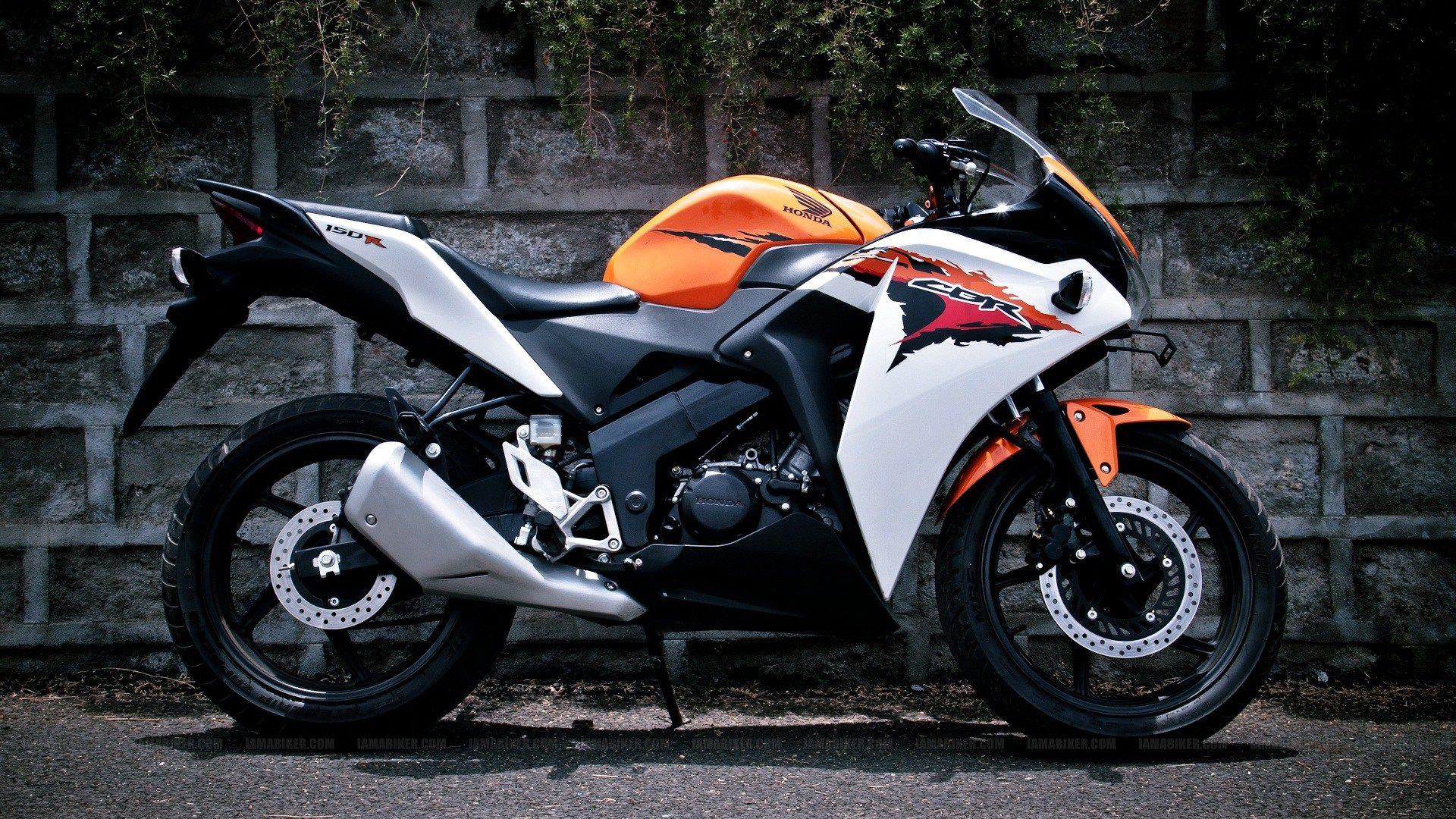 1920x1080 Honda CBR150R Wallpaper