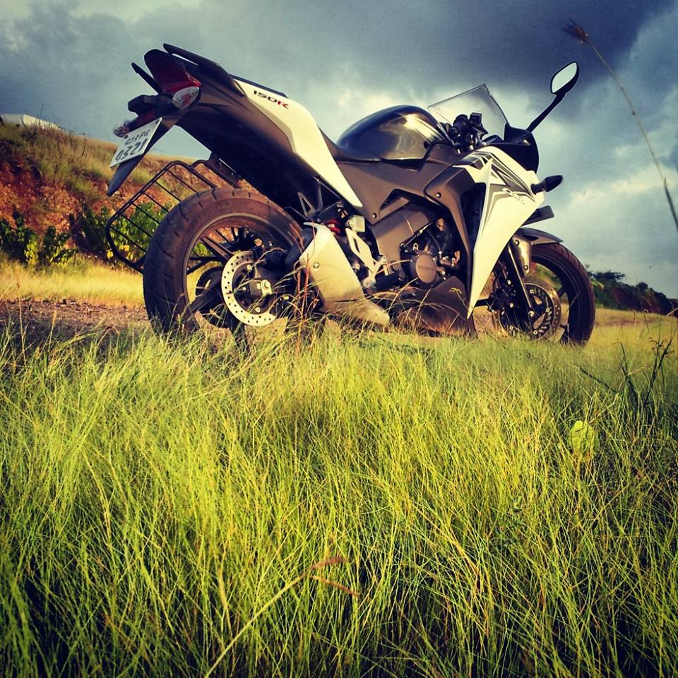 960x960 Latest High Resolution Full HD Wallpaper : Honda CBR 150R BIKE Full HD Wallpaper Photo Image