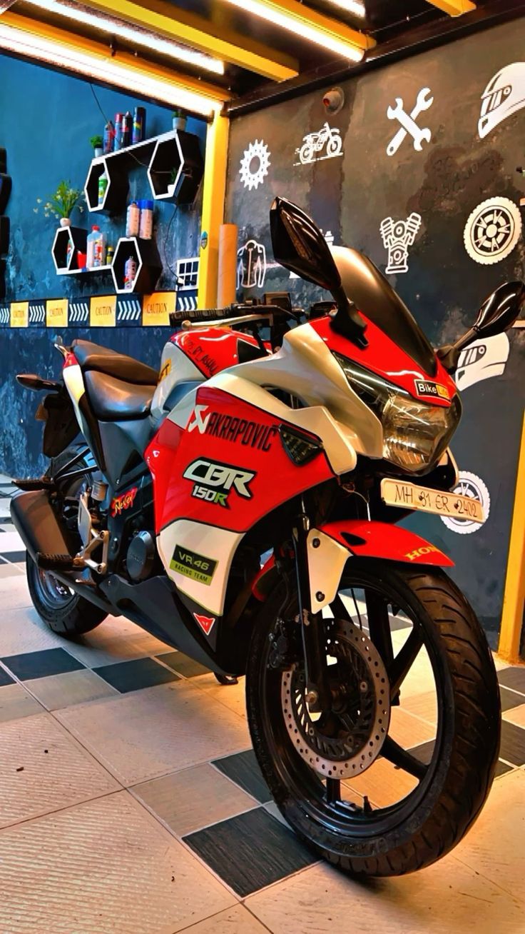 736x1308 Cbr 150r