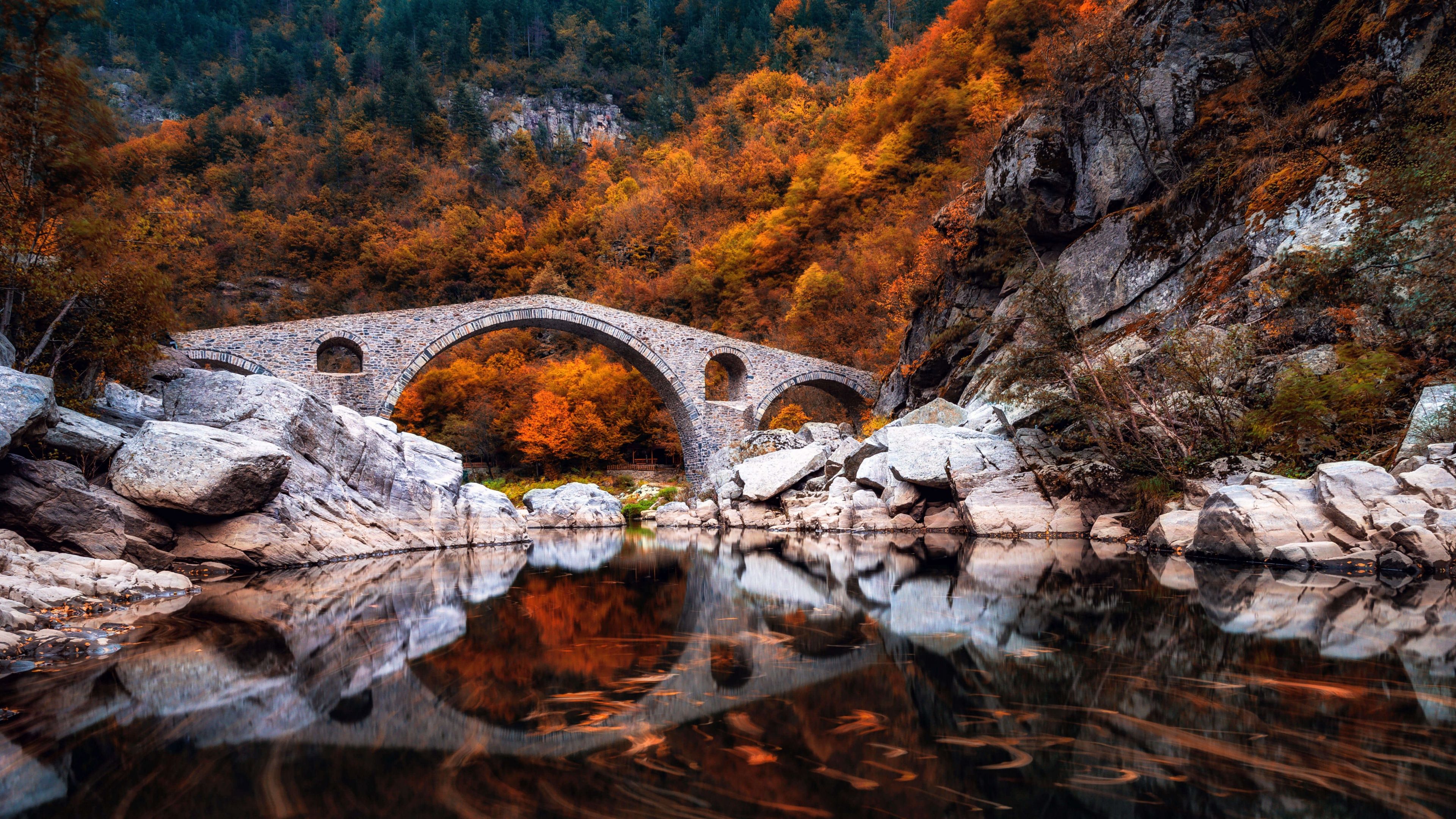 3840x2160 Devil's Bridge Wallpaper 4K, Autumn, Bridge, Lake, Reflection