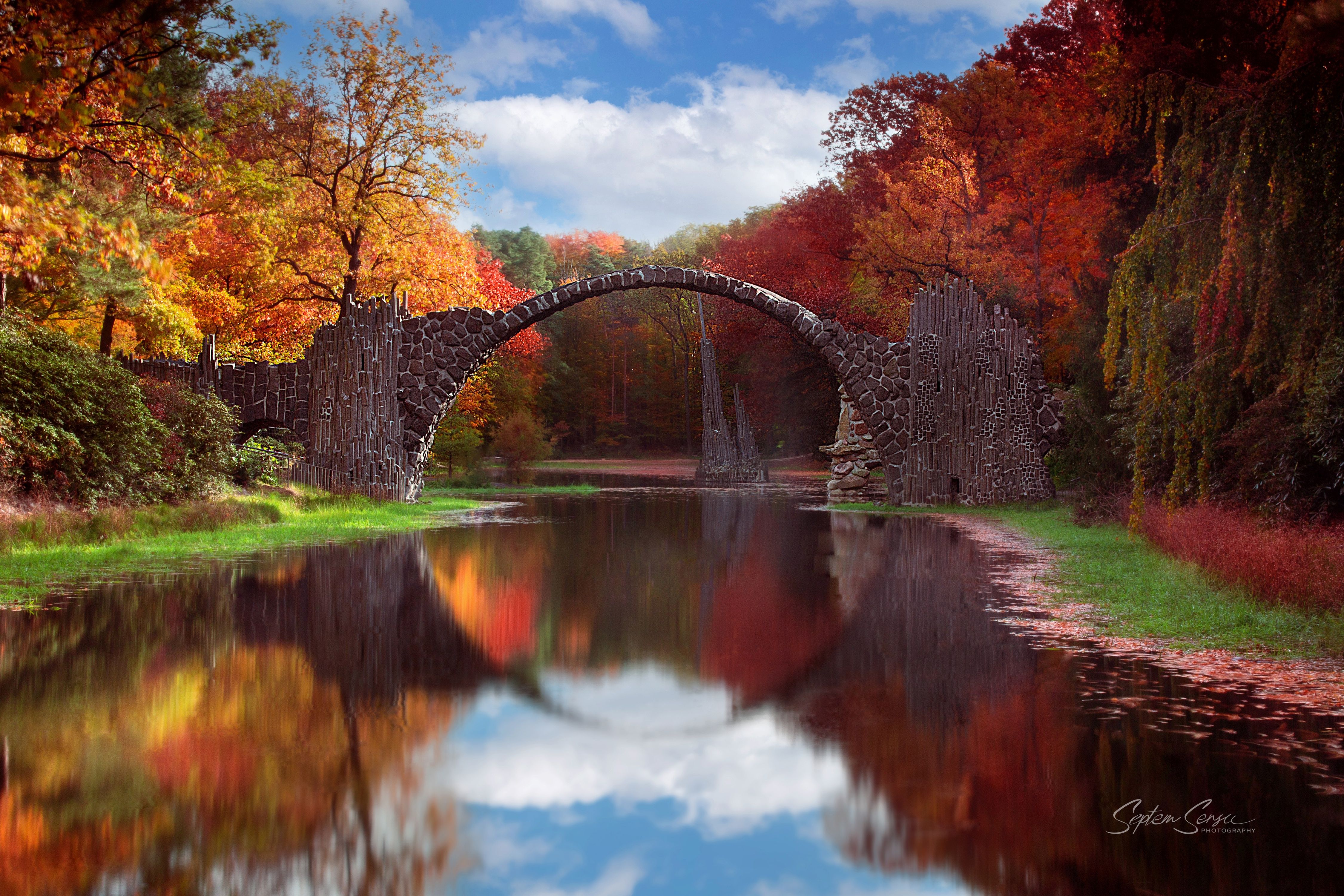 4500x3000 Wallpaper forest, trees, bridge, lake, Germany, Saxony, Saxony, Rakotzbrücke for mobile and desktop, section пейзажи, resolution 4500x3000