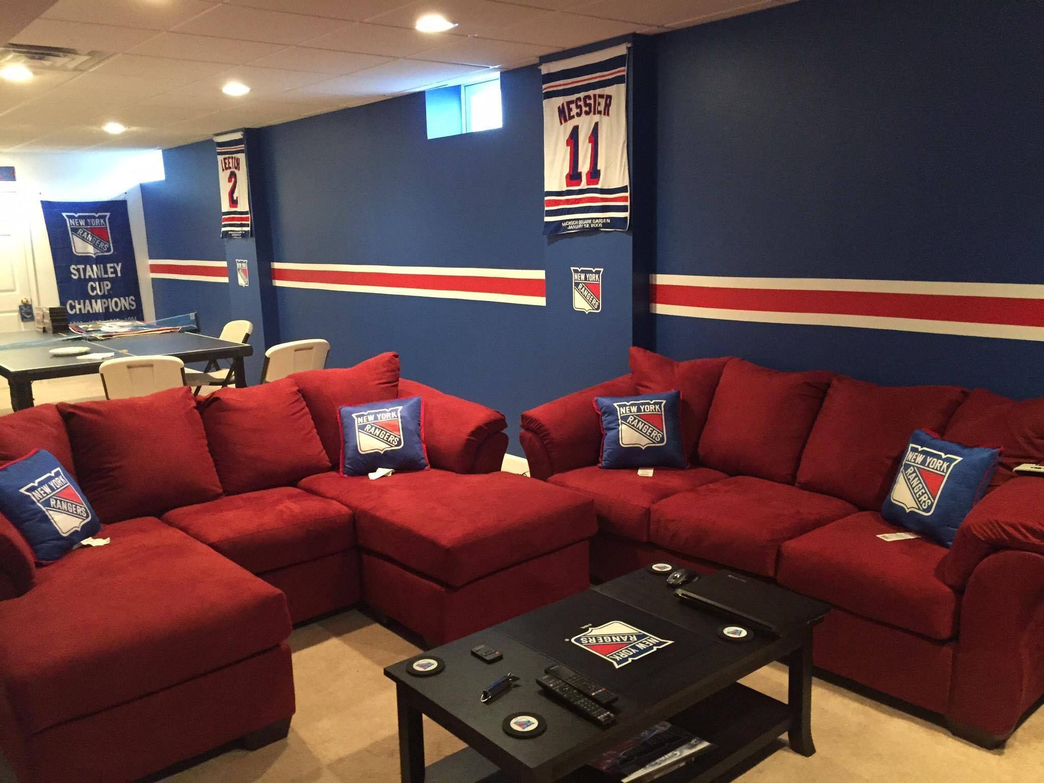 Featured image of post Anime Man Cave Ideas If you want a few general ideas of how a man cave looks like and how some of the individual elements that we presented before can be combined check out turning a barn into a man cave is a wonderful idea