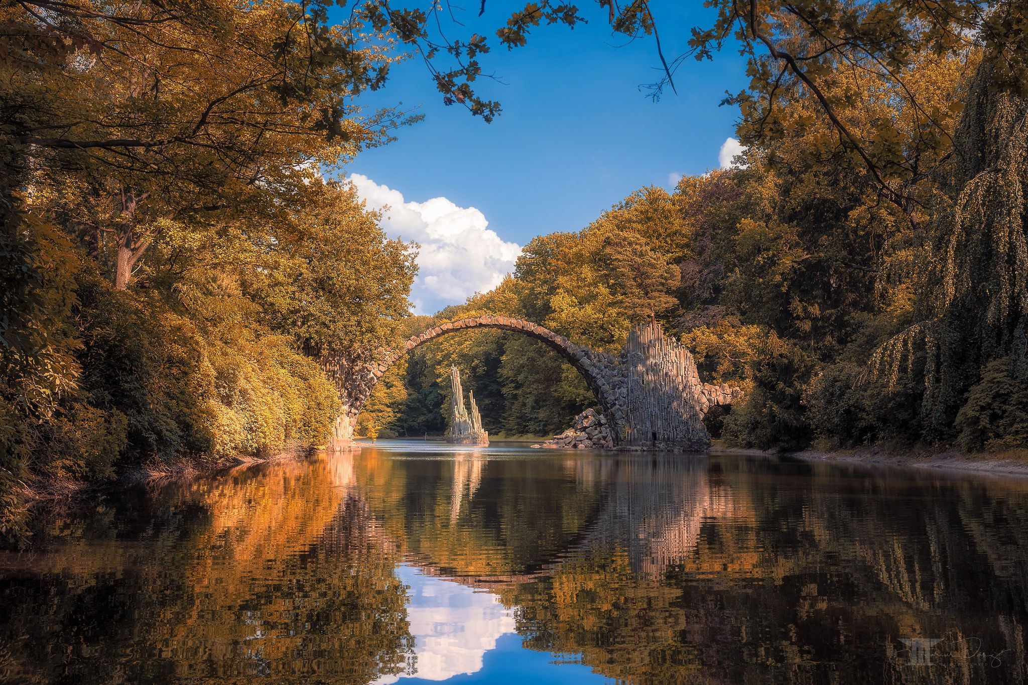 2048x1365 Wallpaper autumn, forest, bridge, lake, reflection, Germany, Germany, Saxony for mobile and desktop, section пейзажи, resolution 2048x1365