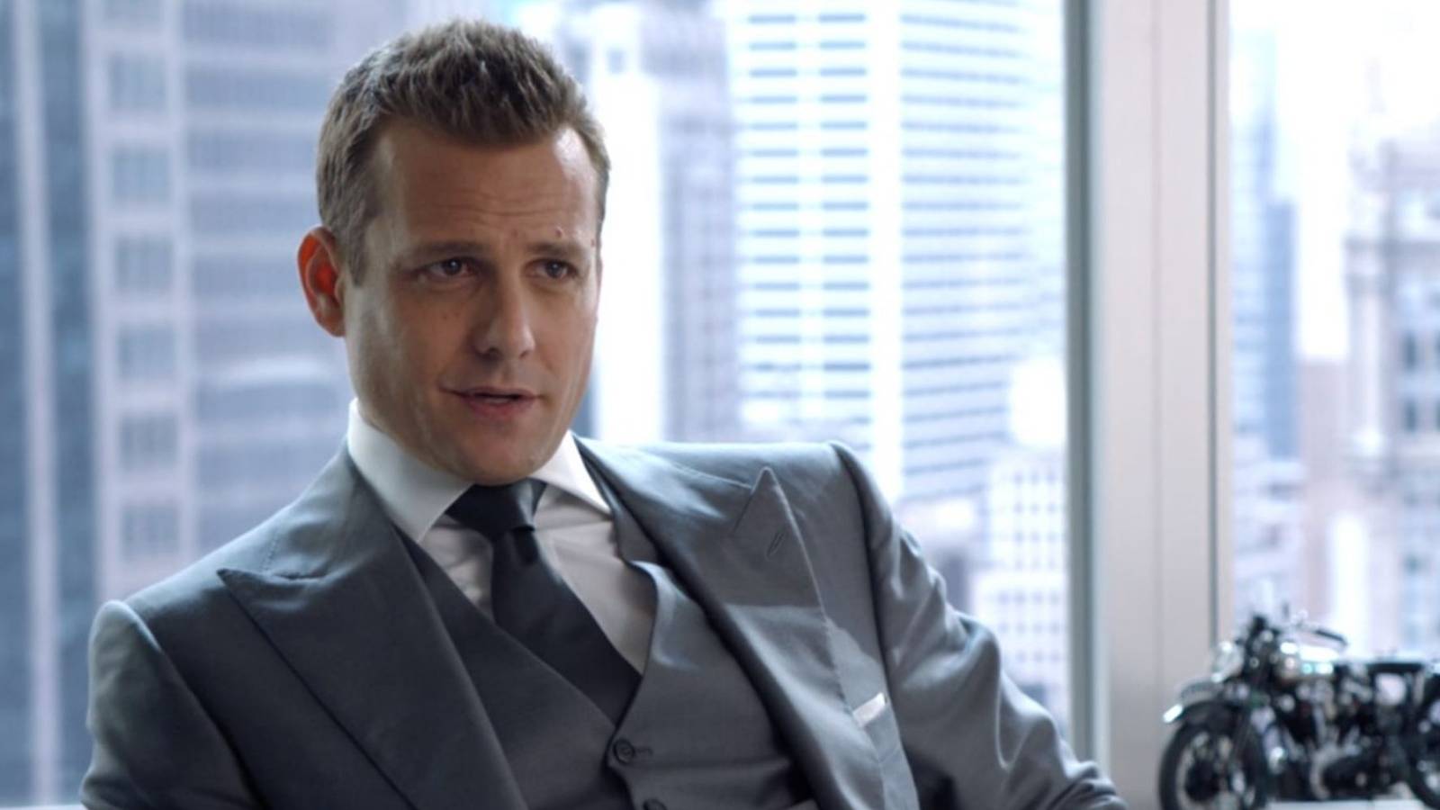 1600x900 Harvey Specter Arrives in Los Angeles in New 'Suits LA' Sneak Peek