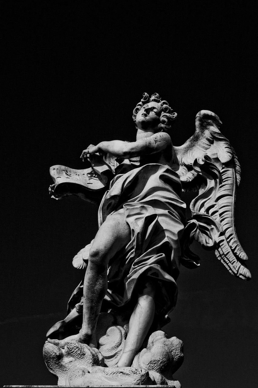 853x1280 Angel Statue Black And White