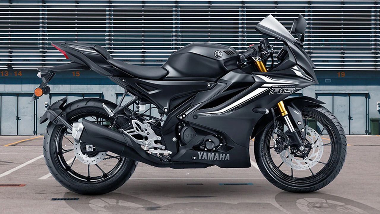 1280x720 R15 V4 Black Wallpaper