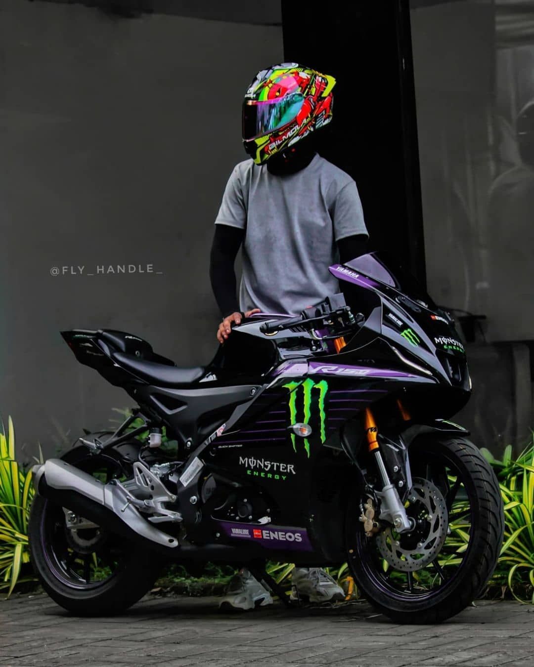 1080x1350 R15 V4 HD Wallpaper