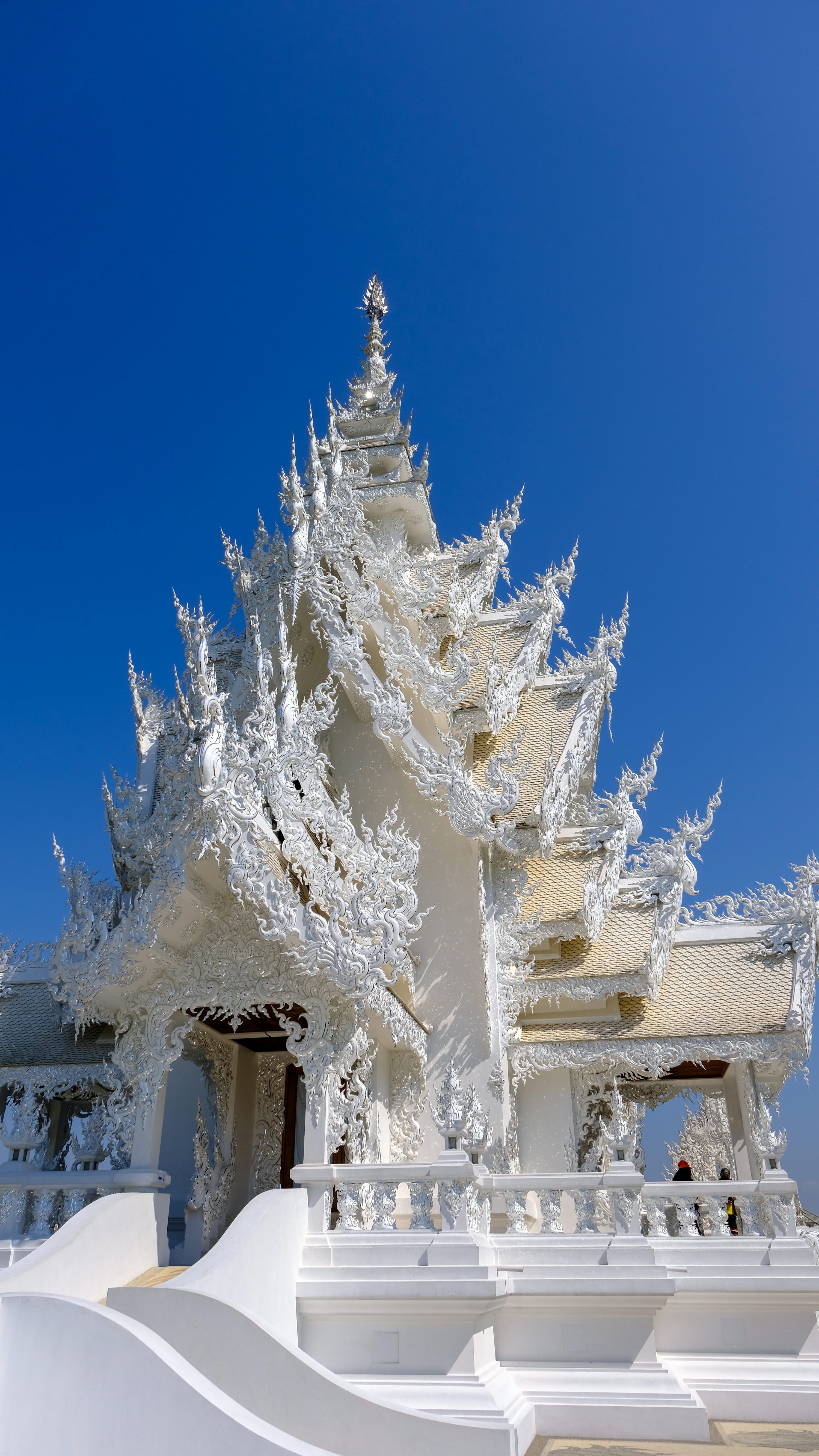 3000x5330 Thai Temple Picture. Download Free Image