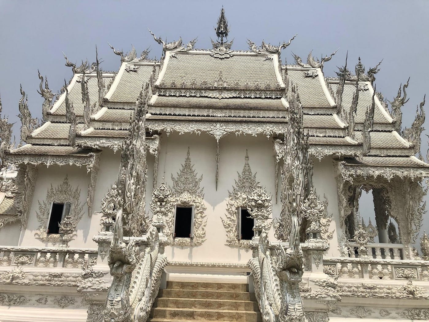 1400x1050 The Magnificent White Temple of Chiang Rai. by M T Sutphin