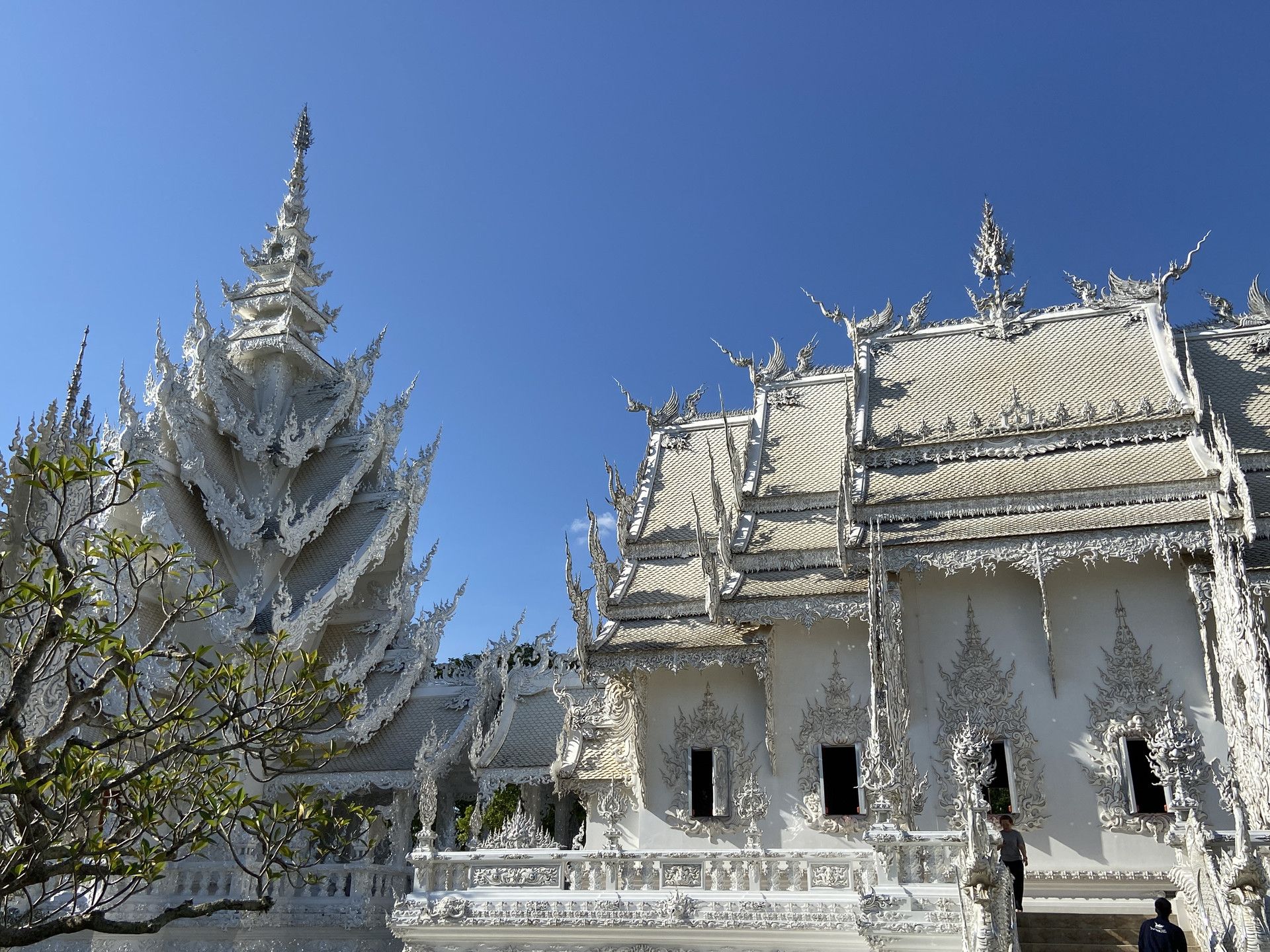 1920x1440 Mind Blowing And Glowing White! My Honest Review Of The White Temple In Chiang Rai. Trip.com Chiang Rai