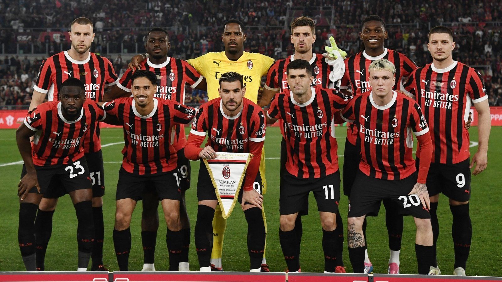 1600x900 AC Milan Players Wallpaper