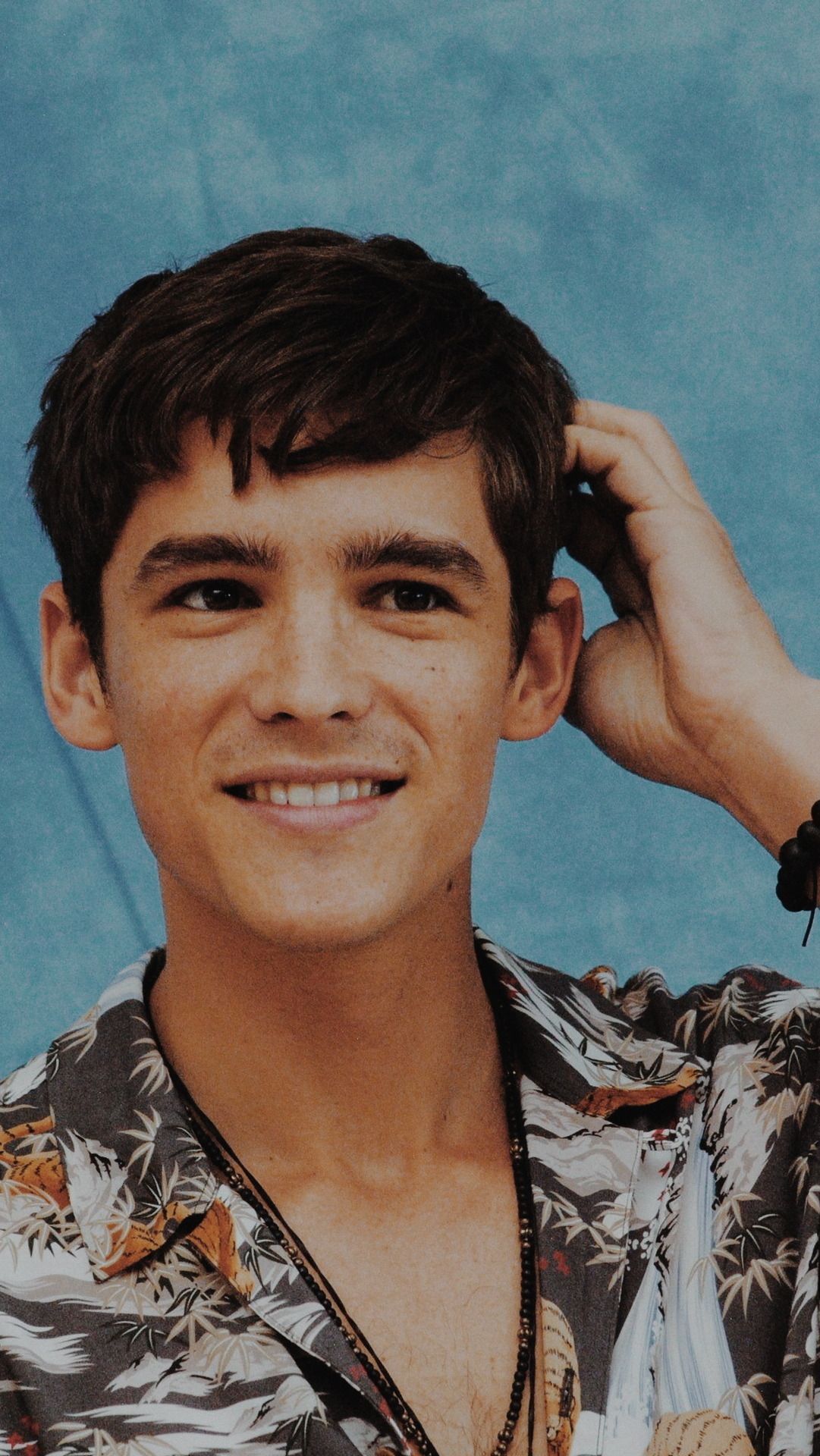 1081x1920 Brenton Thwaites Wallpaper