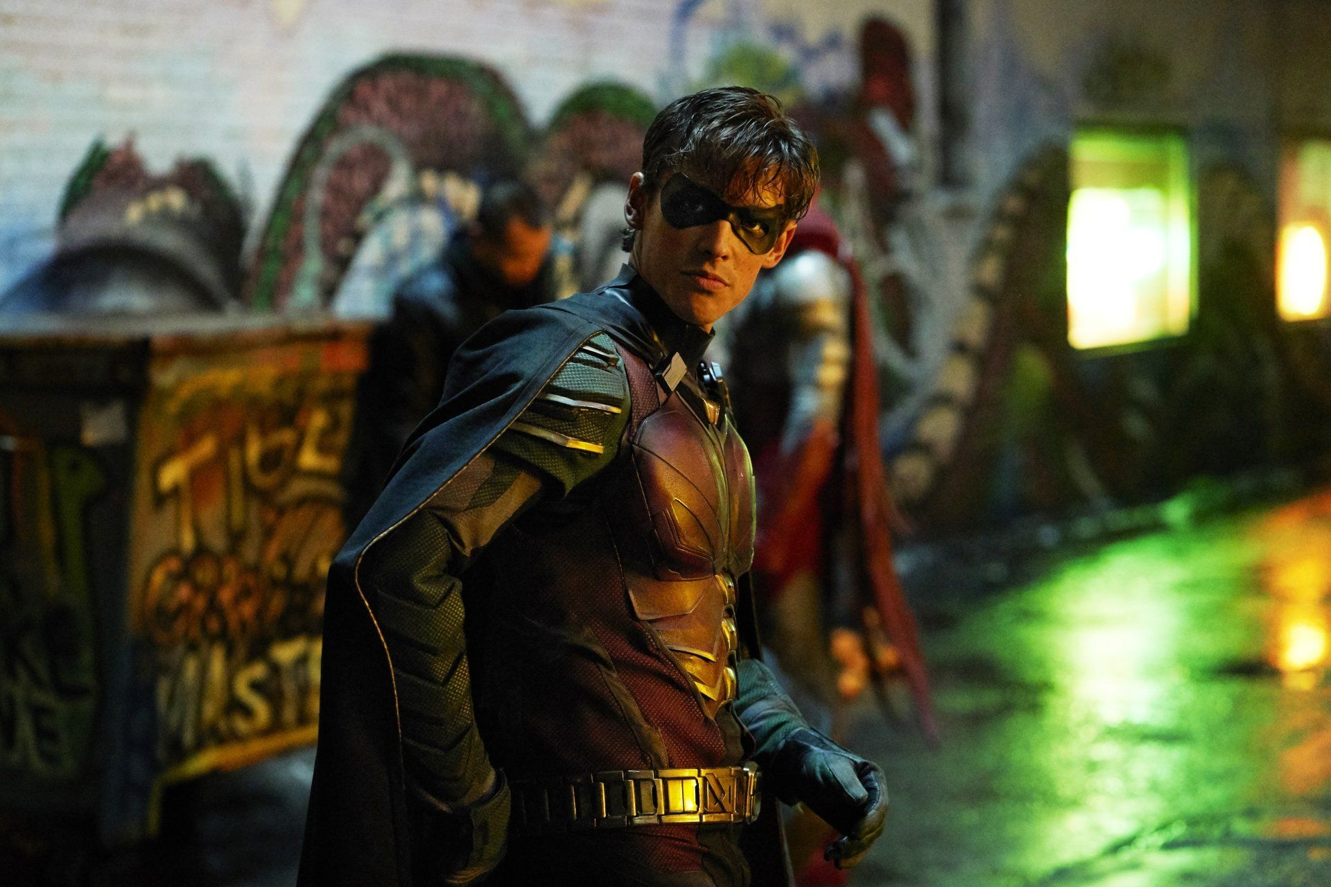 1920x1280 Robin Unmasked: Brenton Thwaites as Dick Grayson in Titans 4K Ultra HD Wallpaperx3894