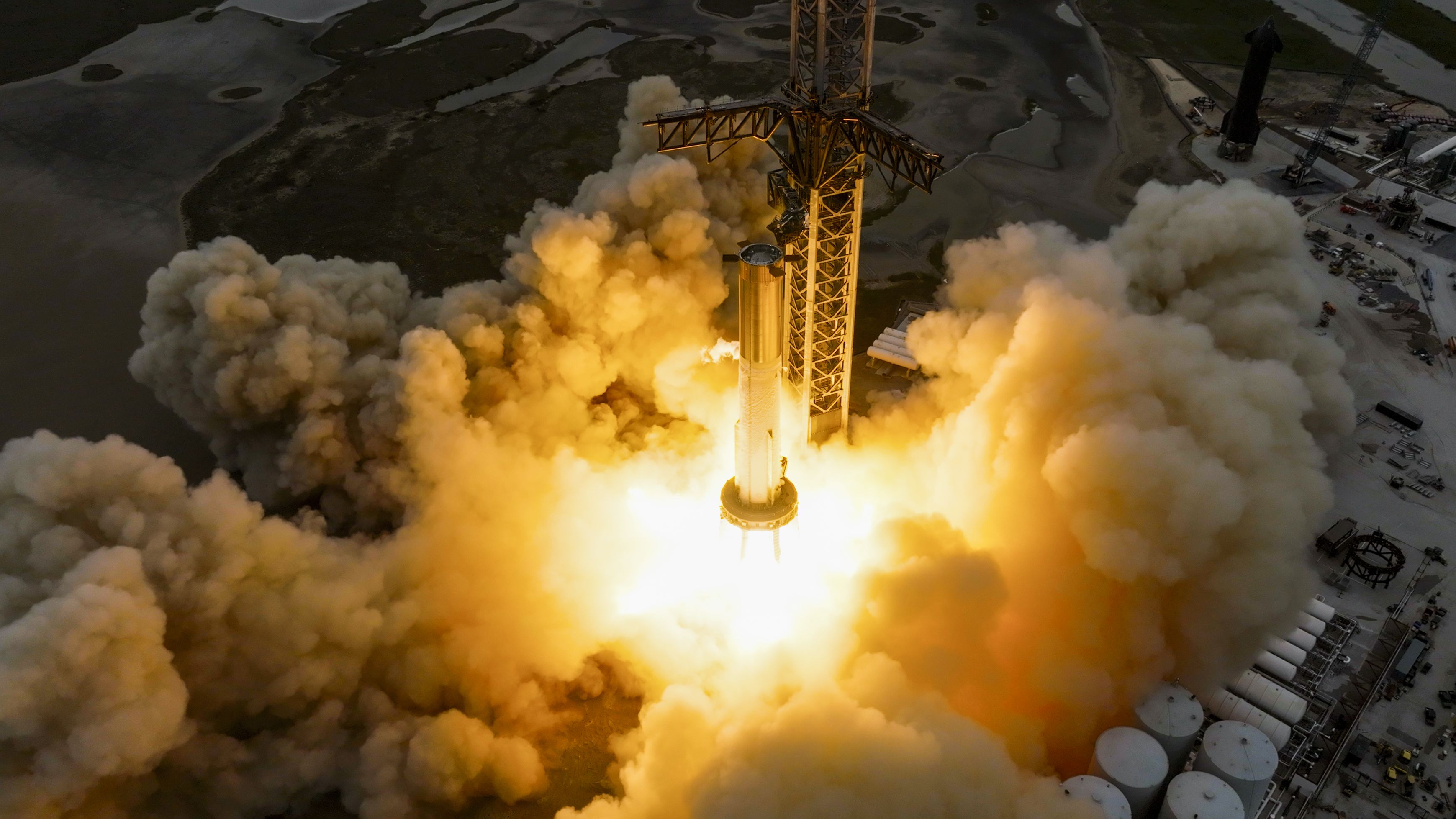 3479x1957 Relive SpaceX Starship's Epic 31 Engine Burn With These Photo