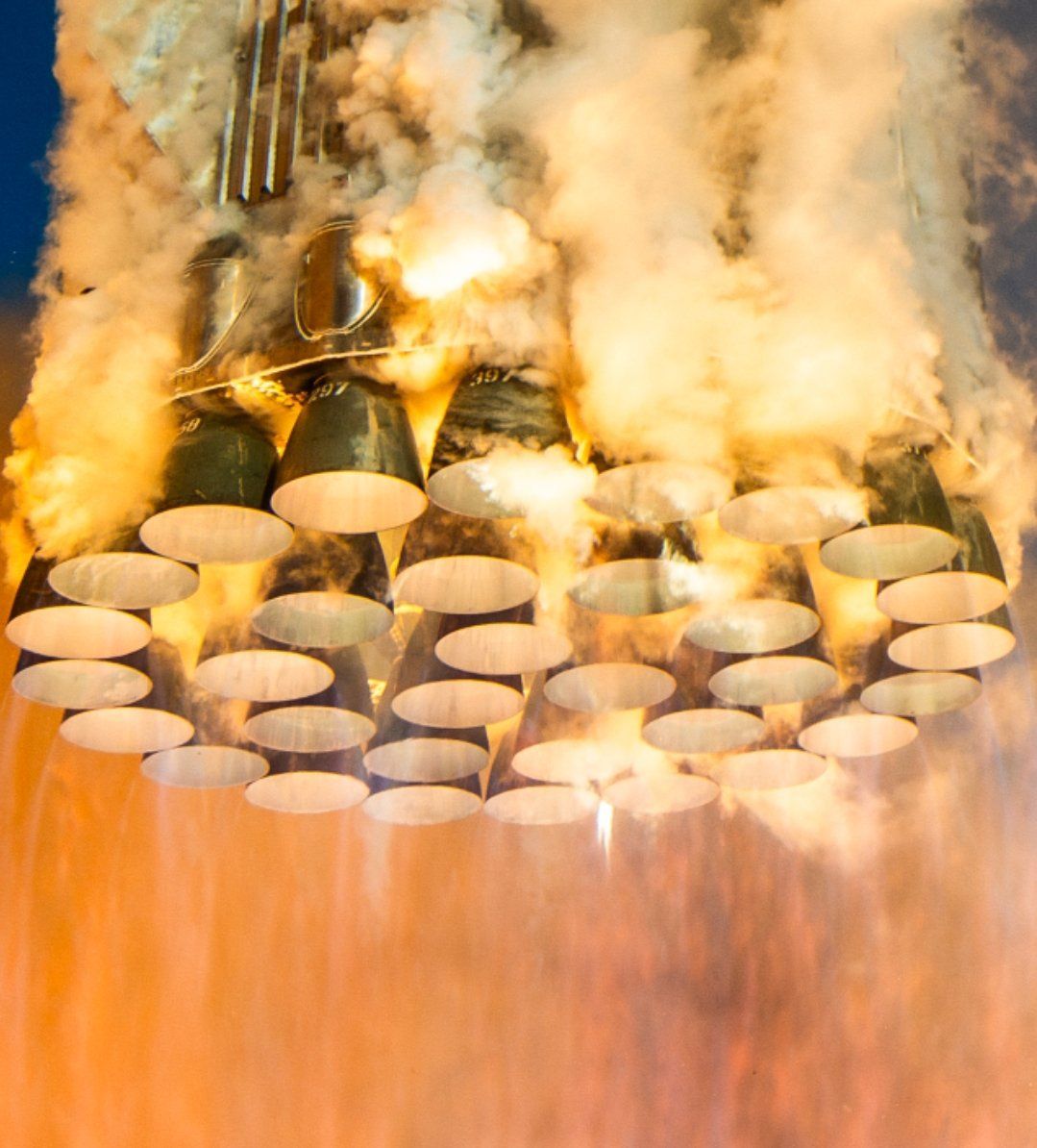1079x1194 SpaceX Raptor engines generating around 7500 tons of thrust