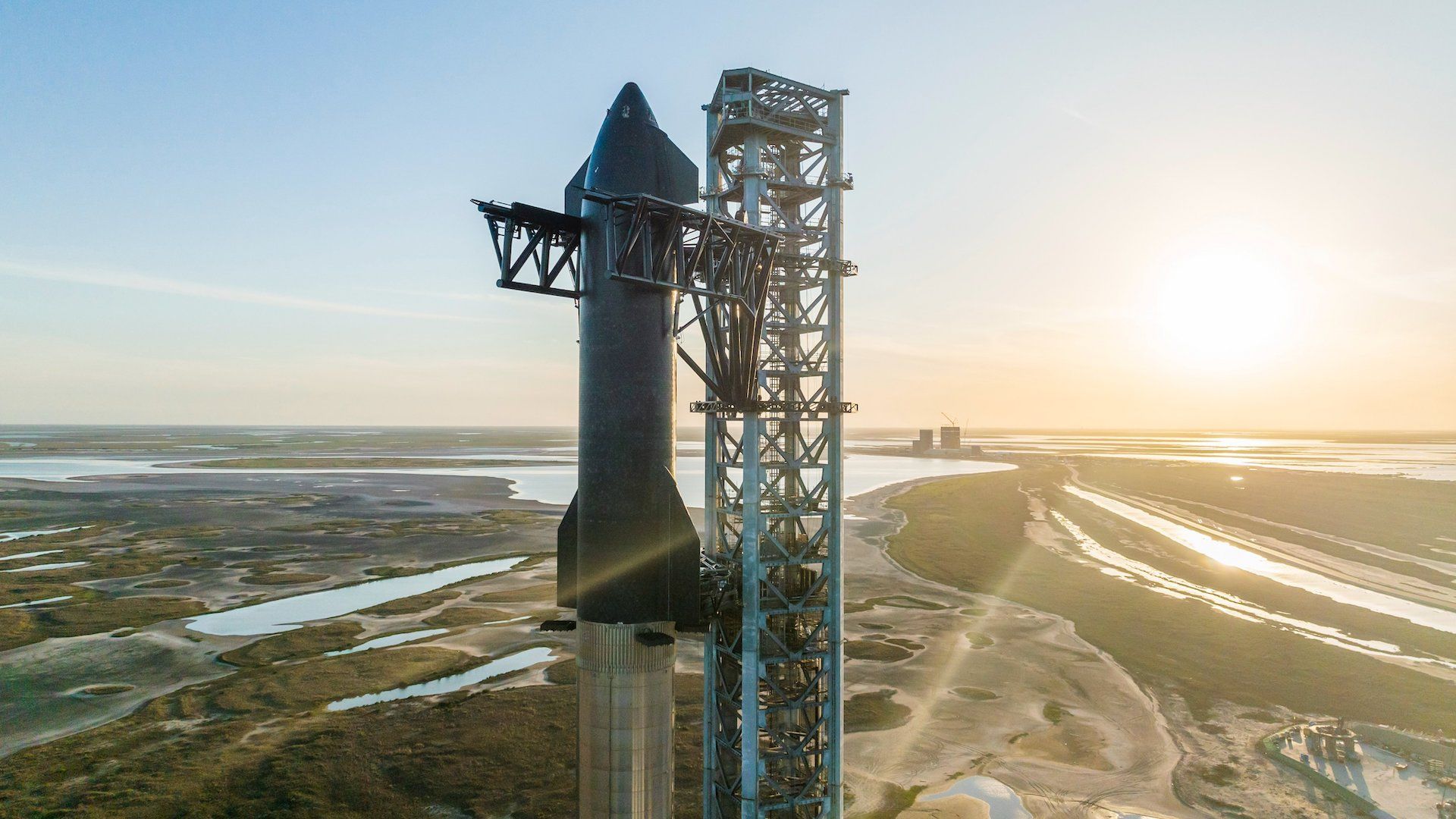 1920x1080 SpaceX Shares Image Of Mars Bound Starship's Colossal Raptor Engine Setup
