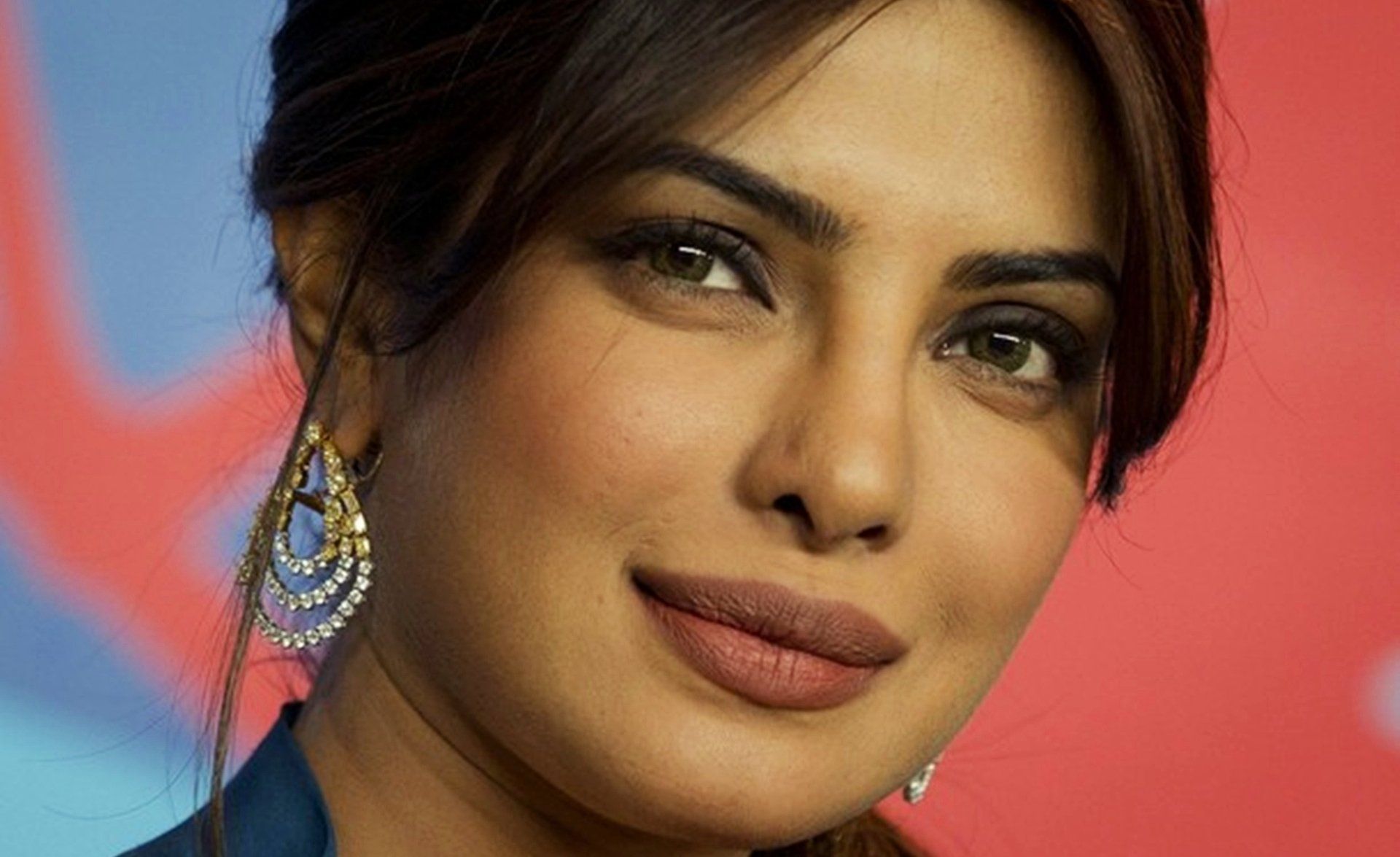 1920x1175 Priyanka Chopra World HD Wallpaperx1175