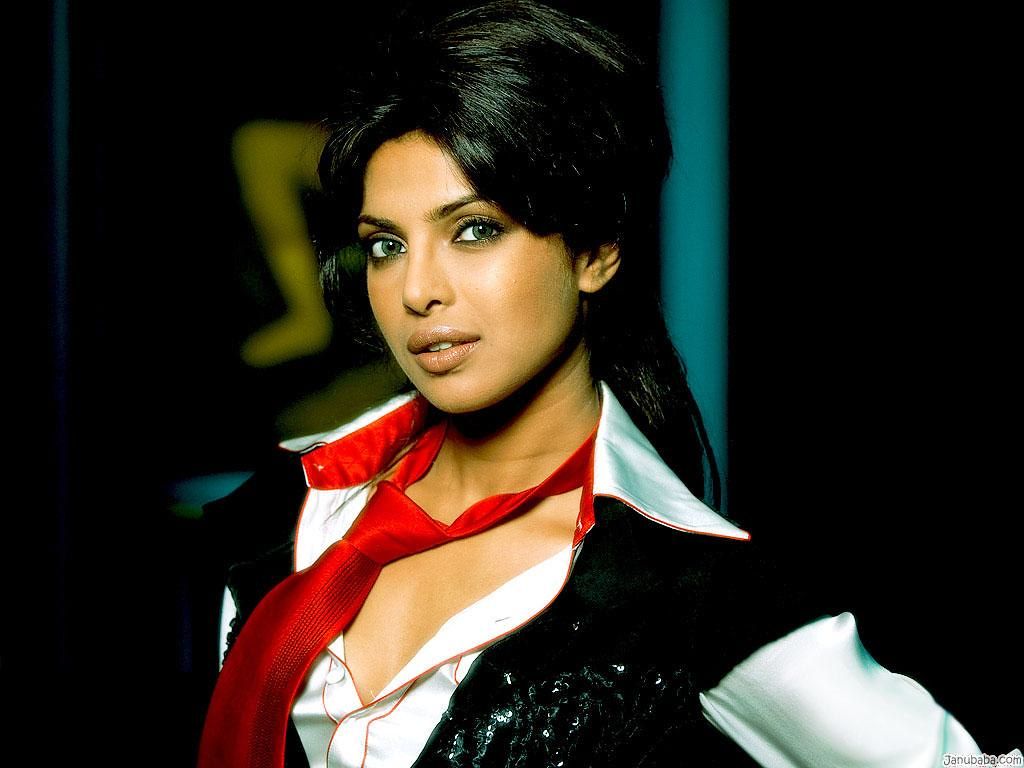 1024x768 Priyanka Wallpaper