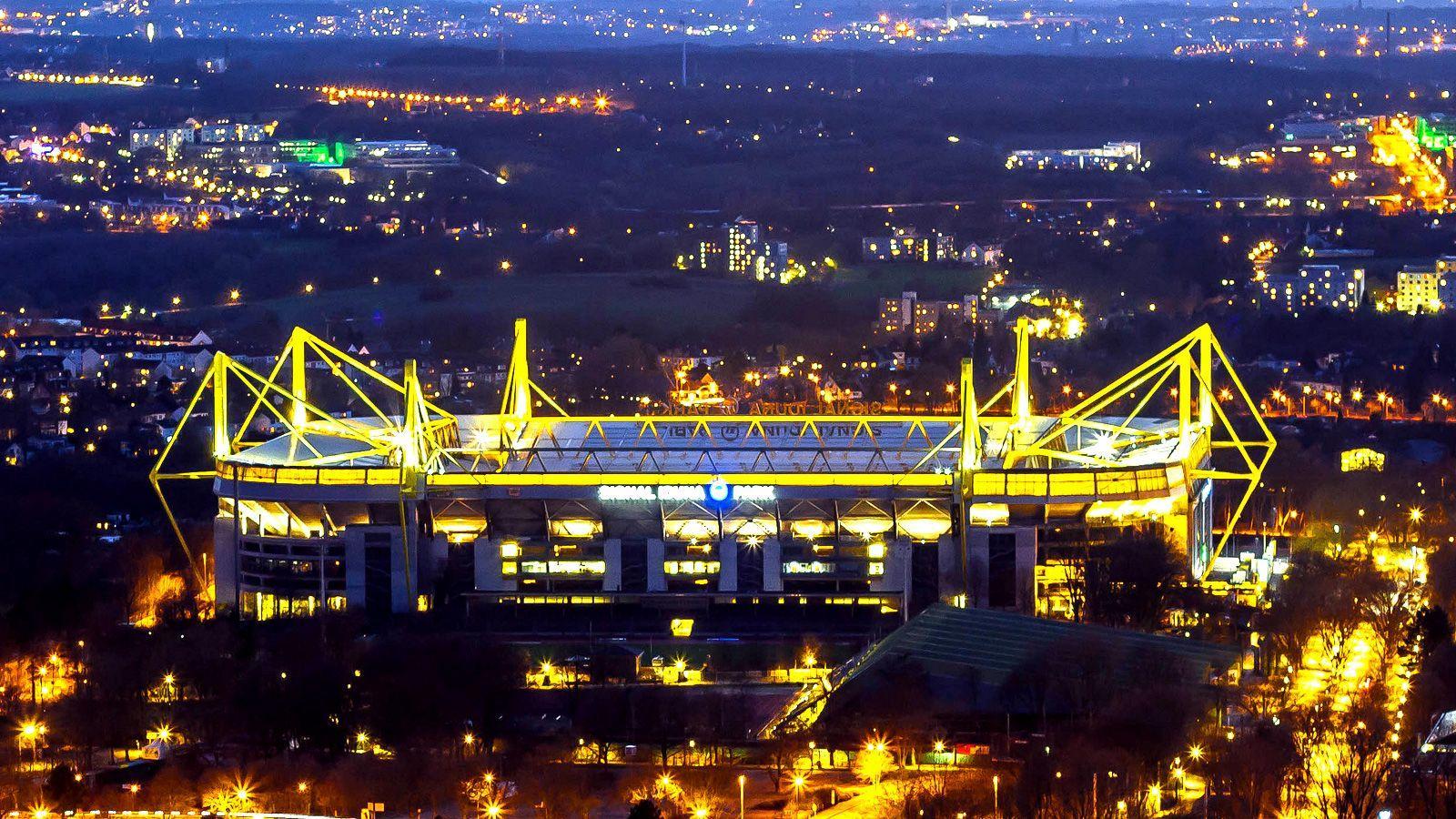 Signal Iduna Park Yellow Wall