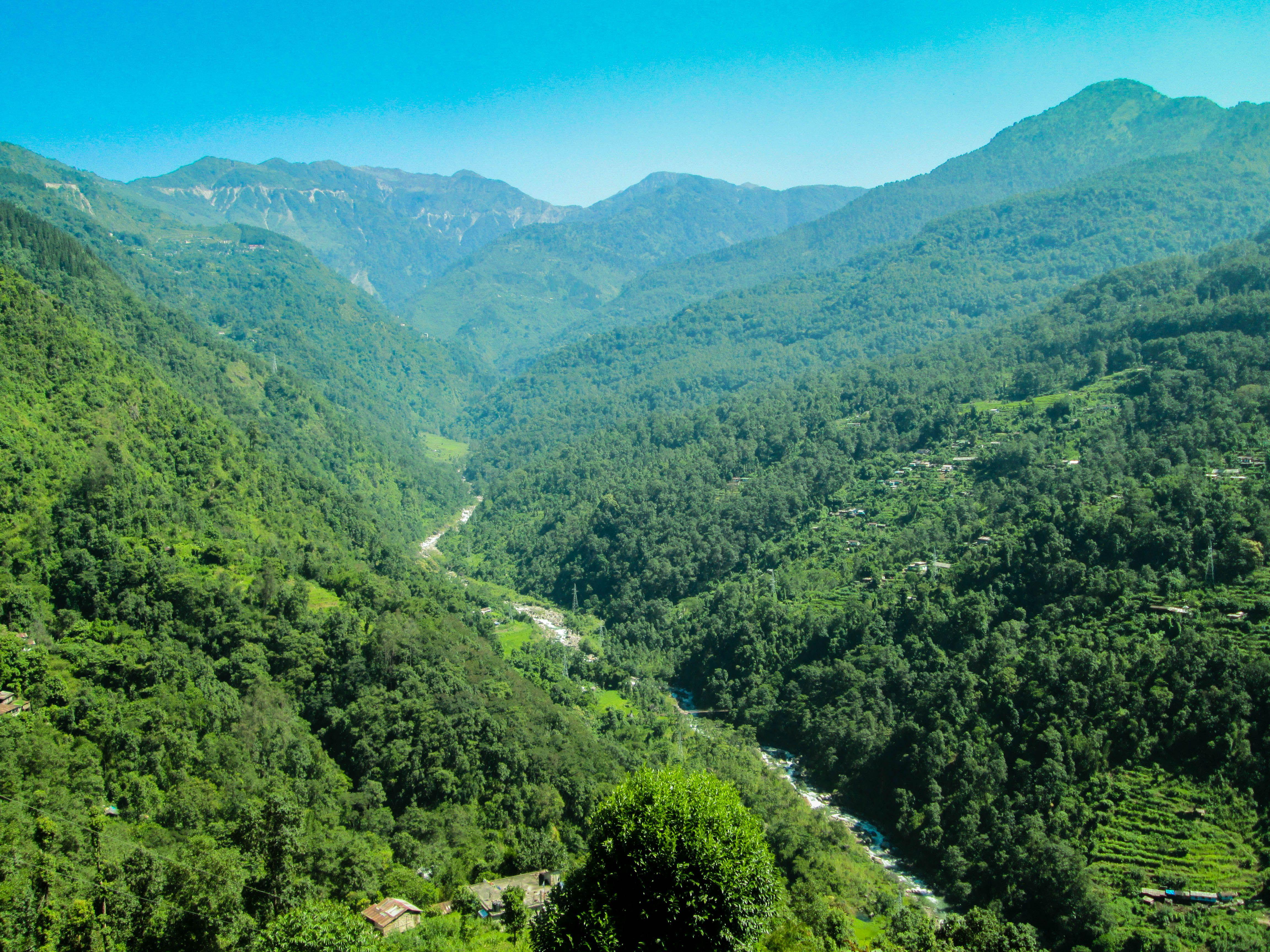 4608x3456 Free of Roro River, Sikkim