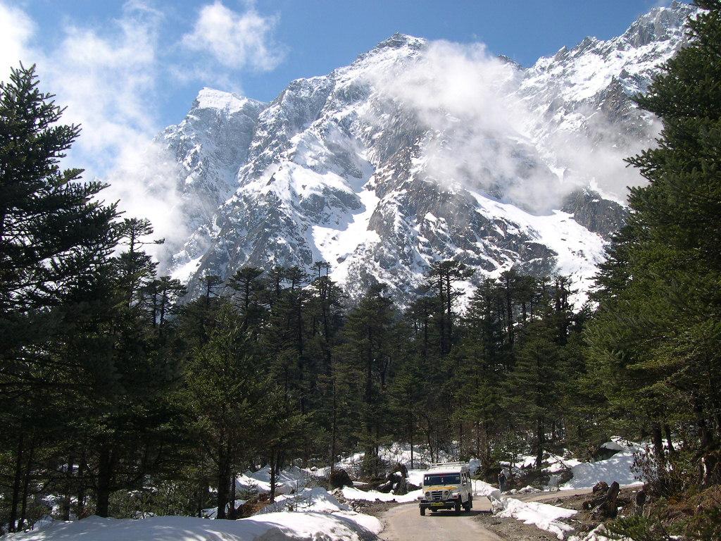 1024x768 Indian Travel Guide