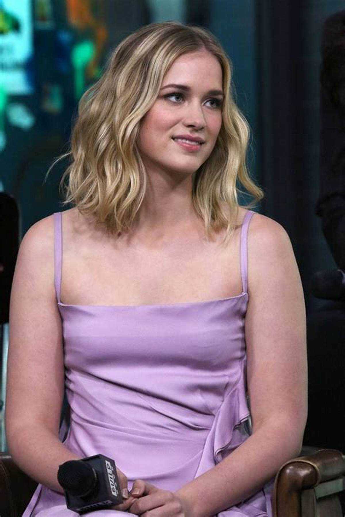 1200x1800 Hot Picture Of Elizabeth Lail Which Will Get You Addicted To Her Body