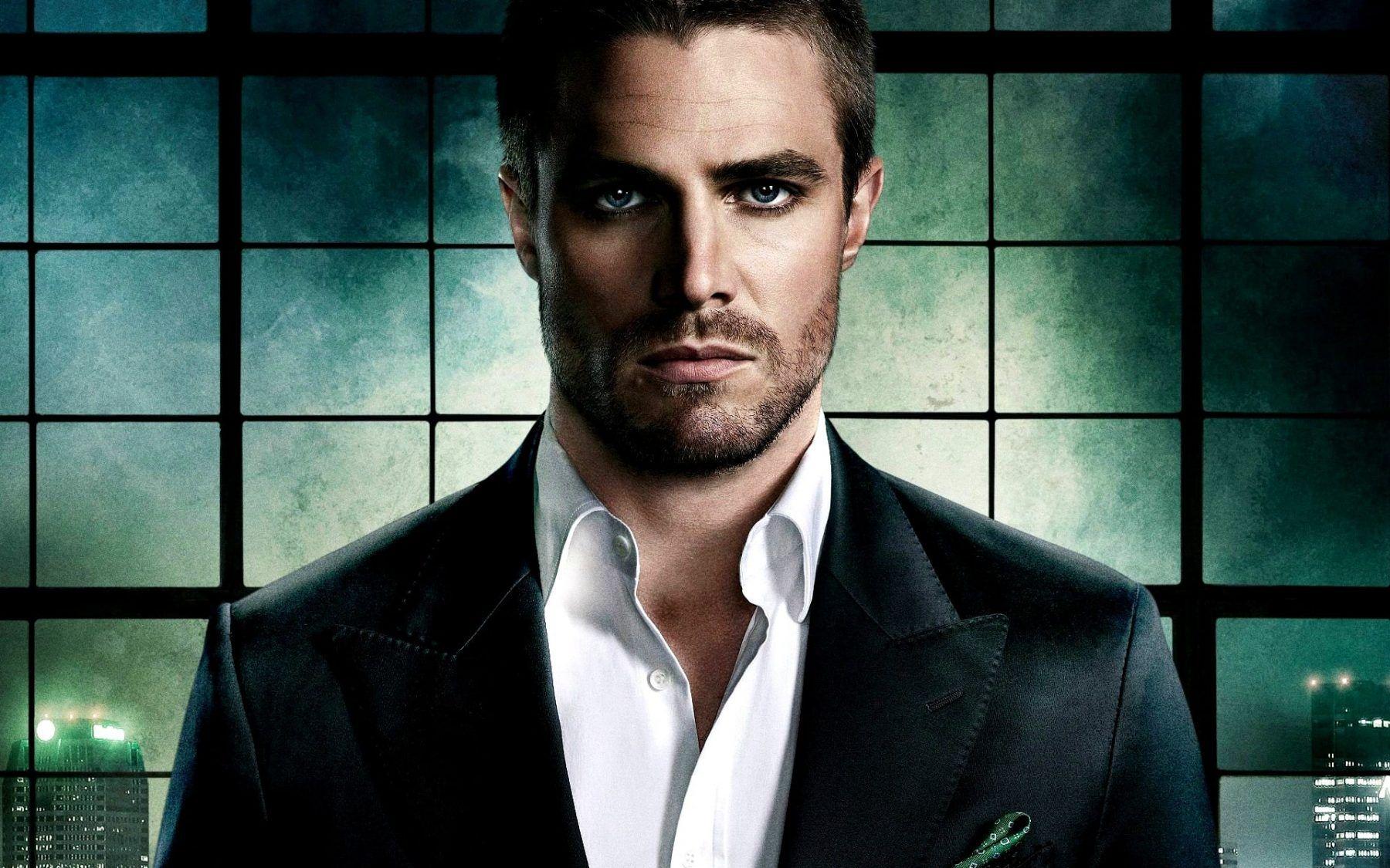 1800x1125 Stephen Amell HD