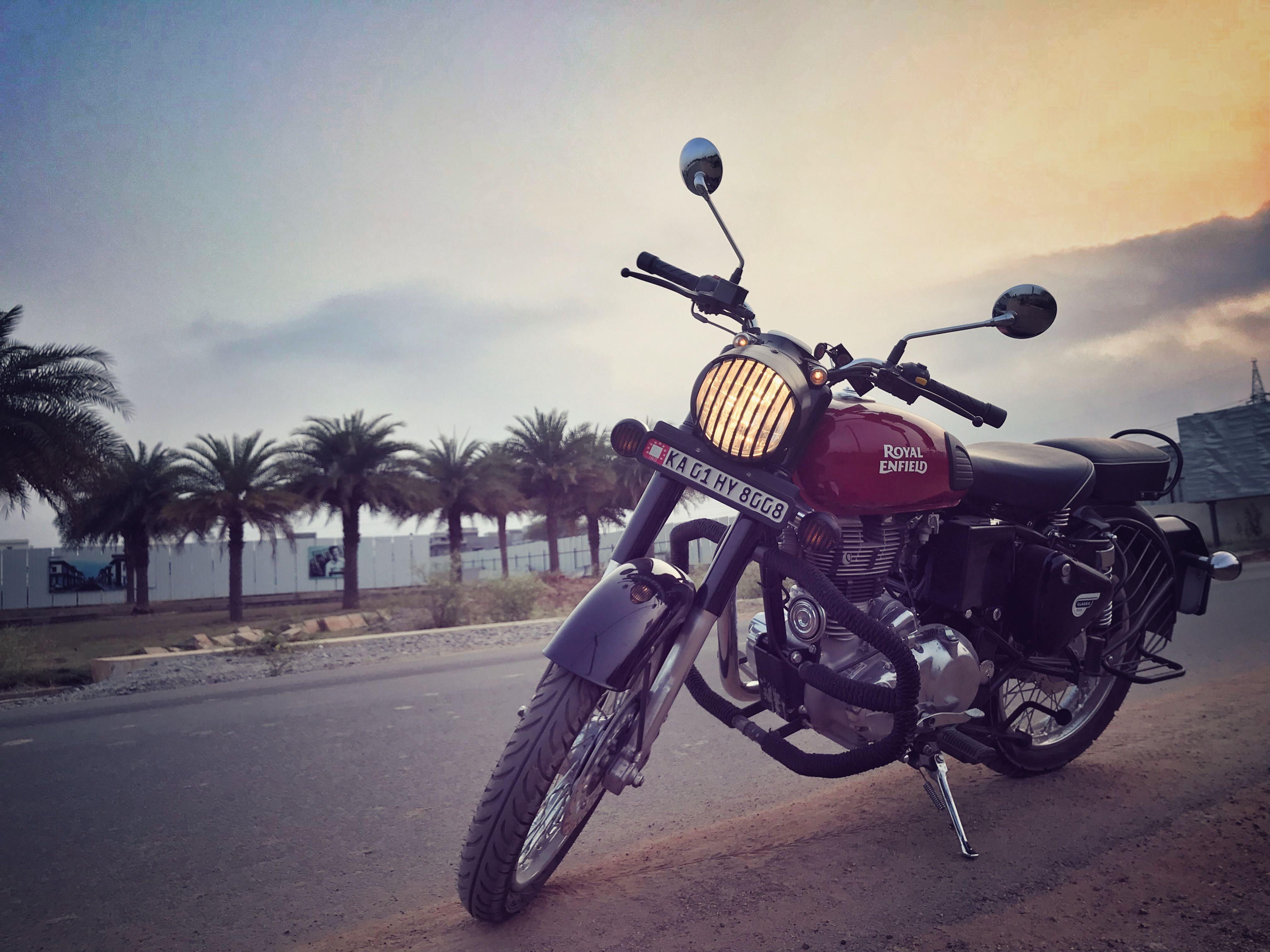 4032x3024 Royal Enfield Classic 350 Redditch Red. Enfield classic, Royal enfield india, Royal enfield