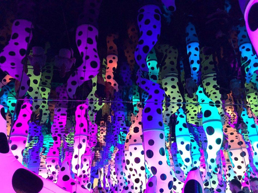 1024x768 Yayoi Kusama at the ICA, Including an Infinity Mirror Room Installation