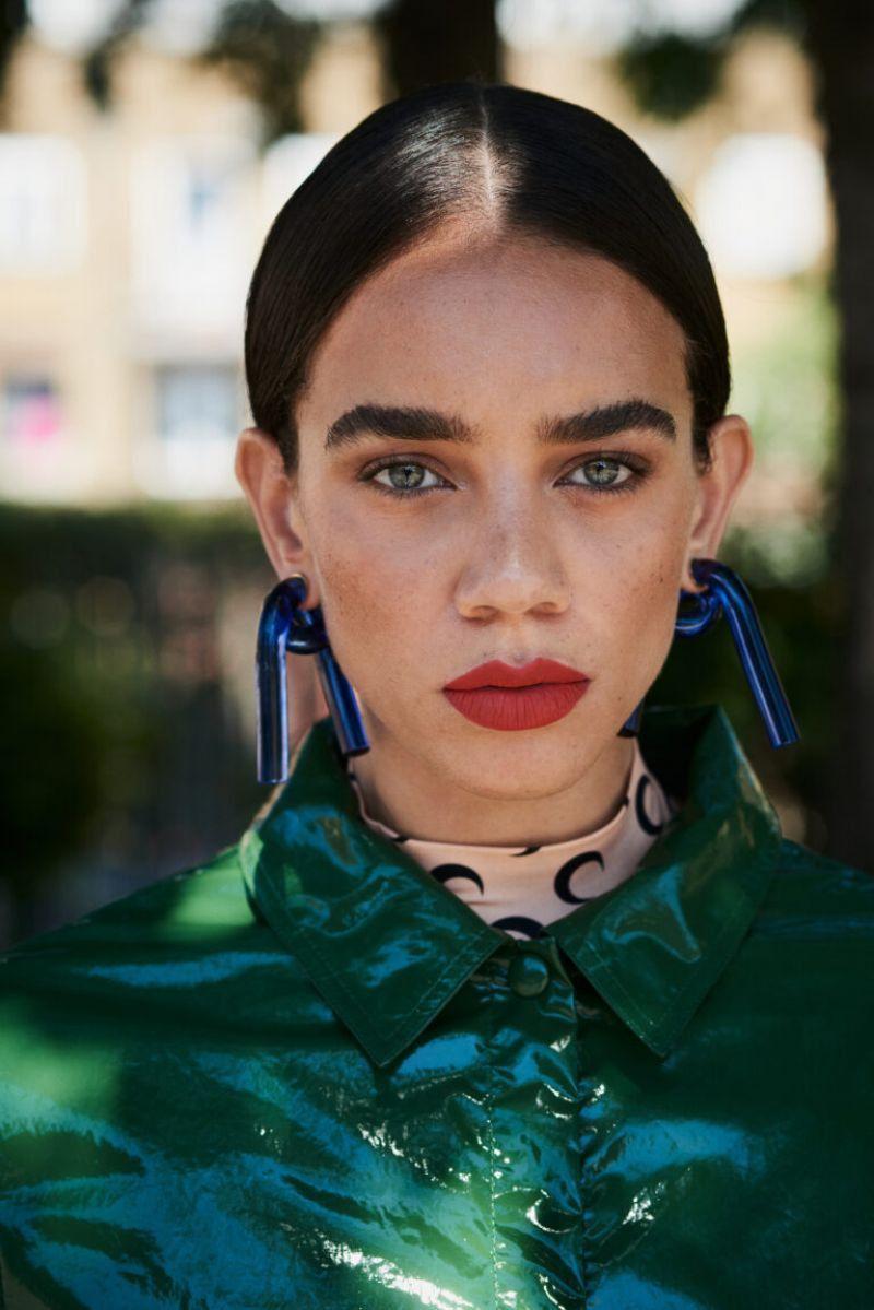 800x1199 Hannah John Kamen Wallpaper